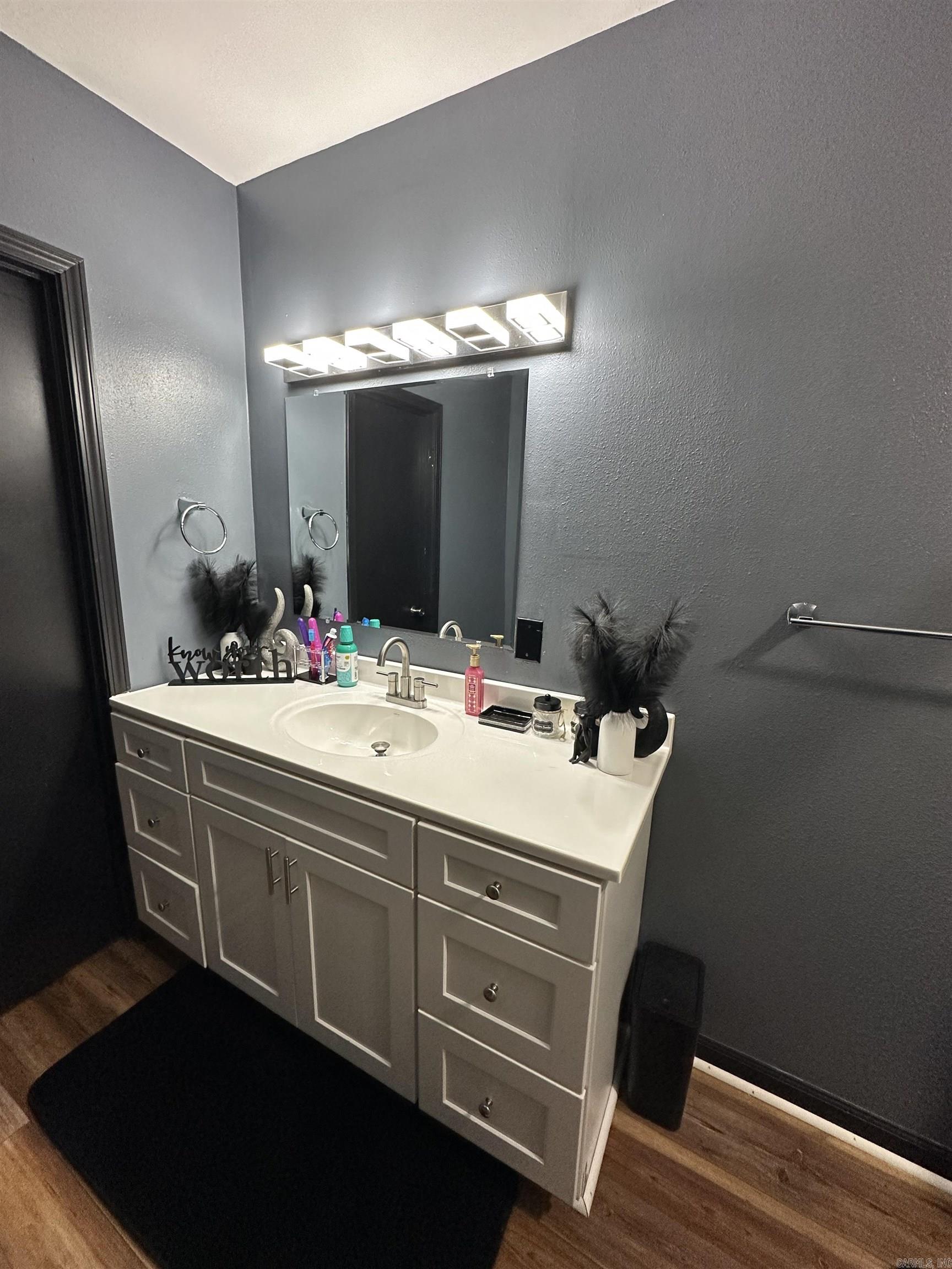 BELMONT - Residential