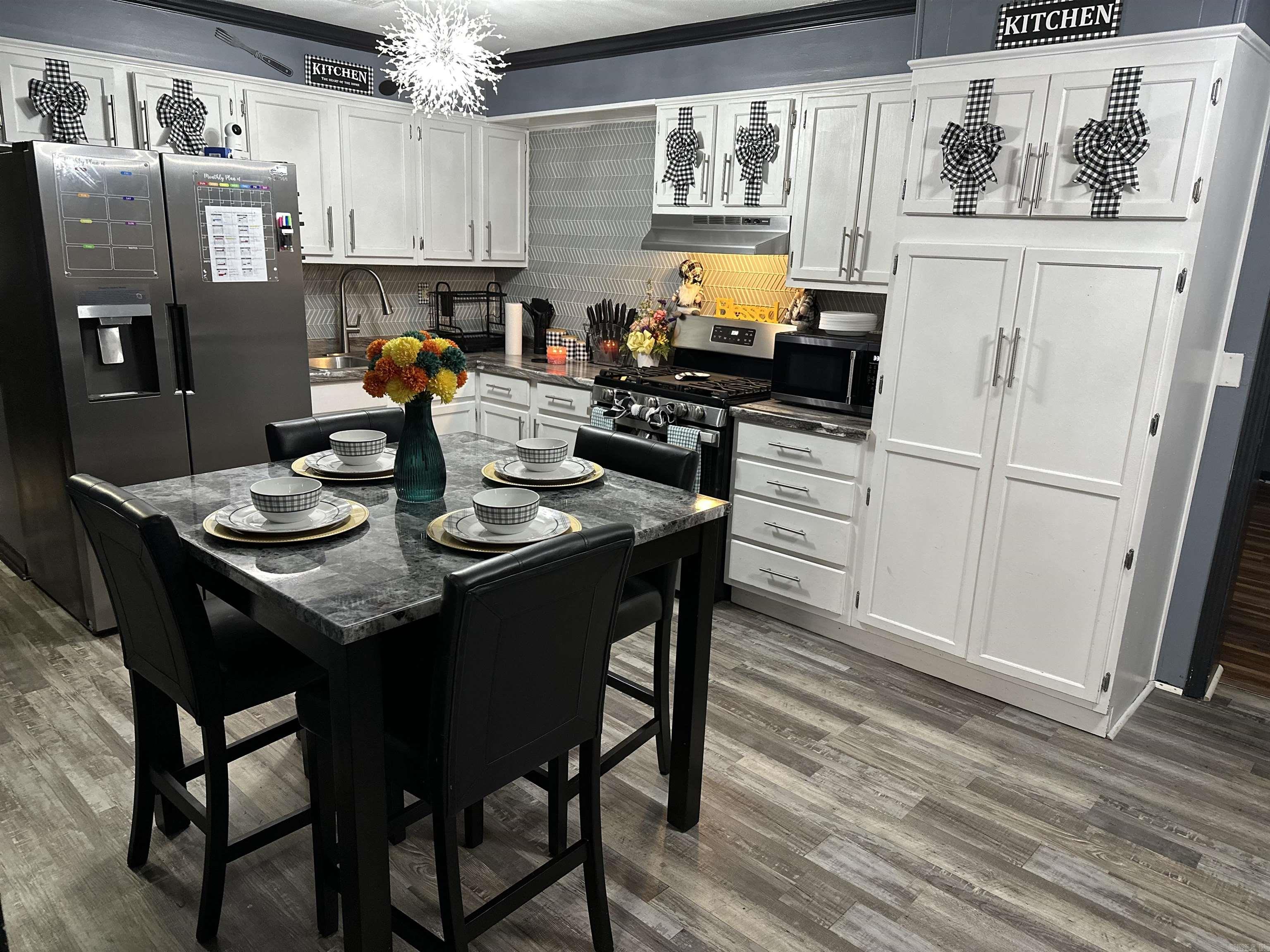 BELMONT - Residential