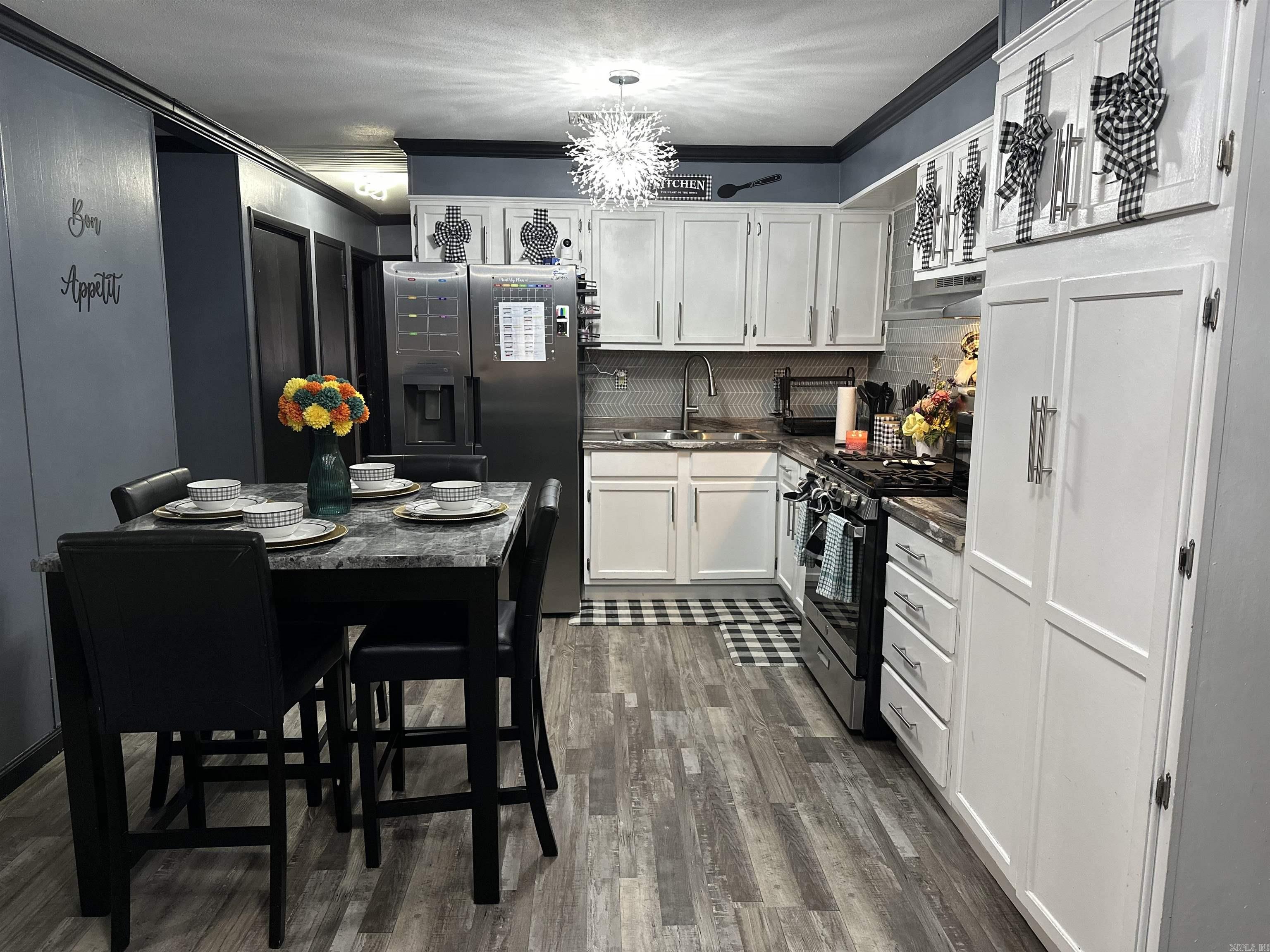 BELMONT - Residential