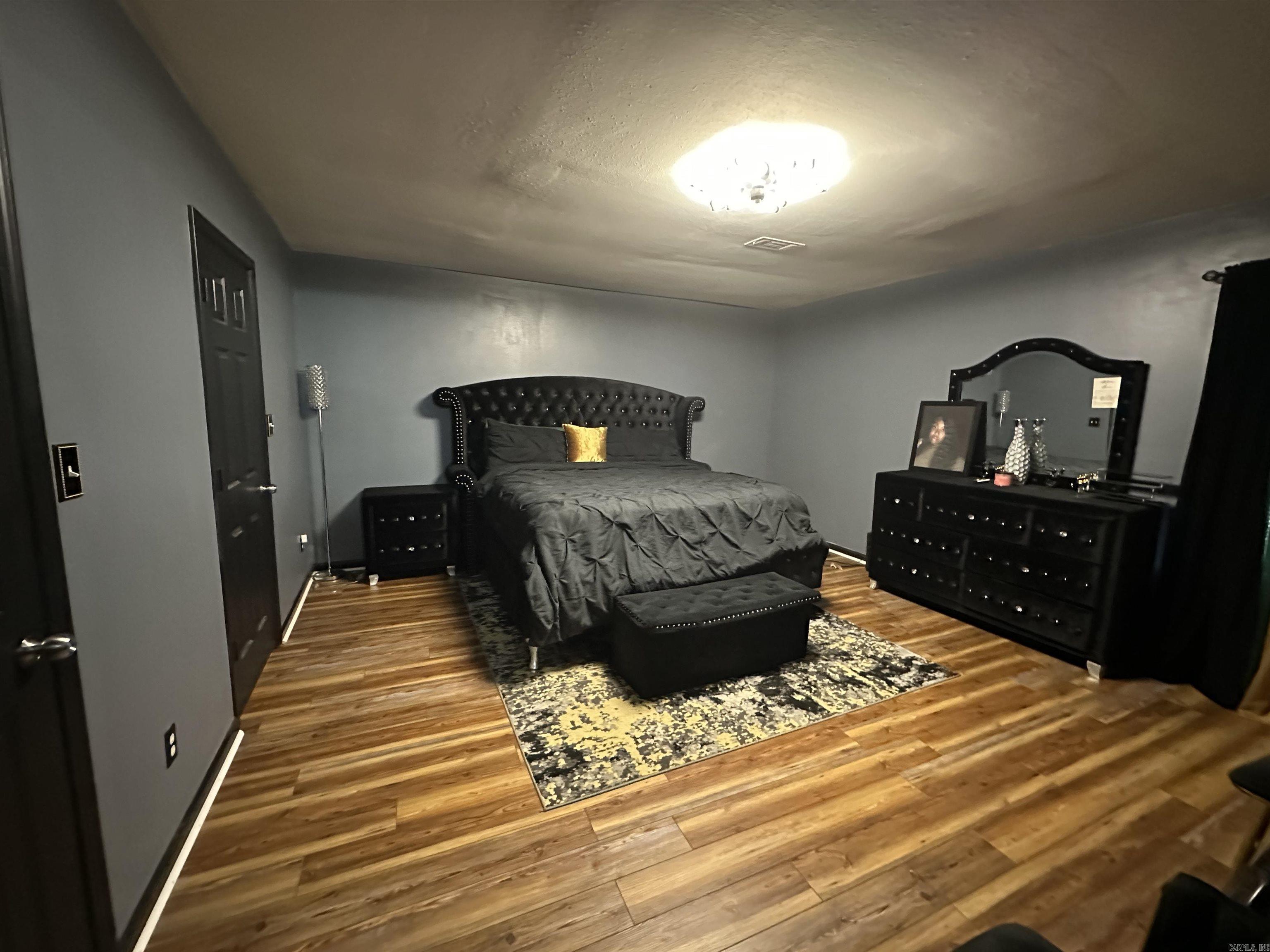 BELMONT - Residential