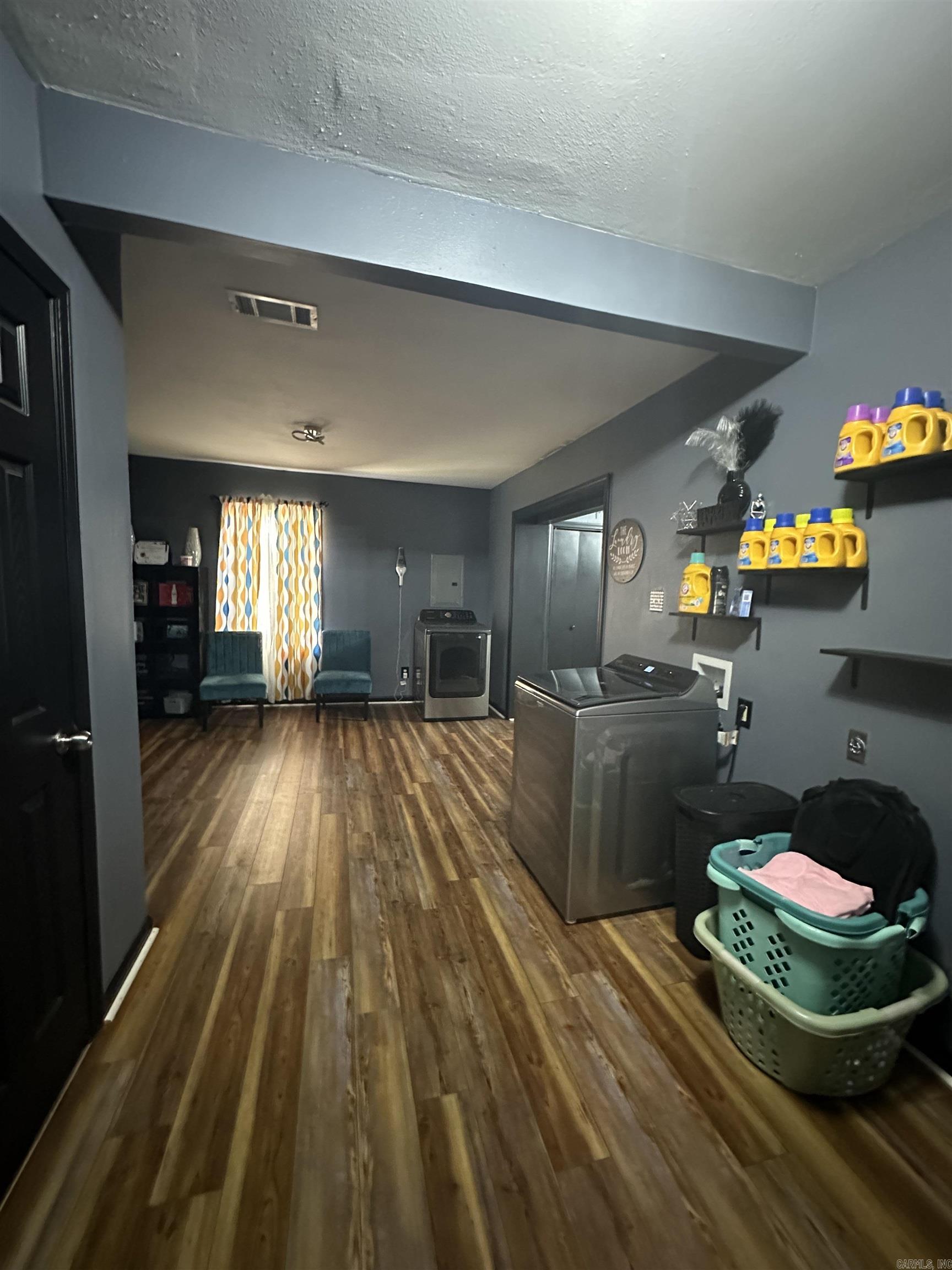 BELMONT - Residential