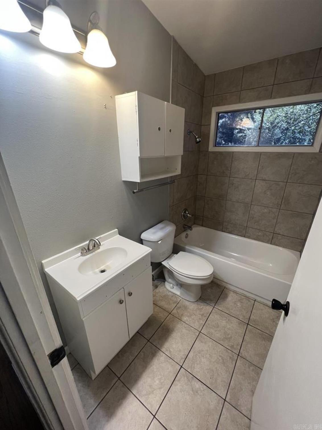 MEADOWCLIFF - Residential