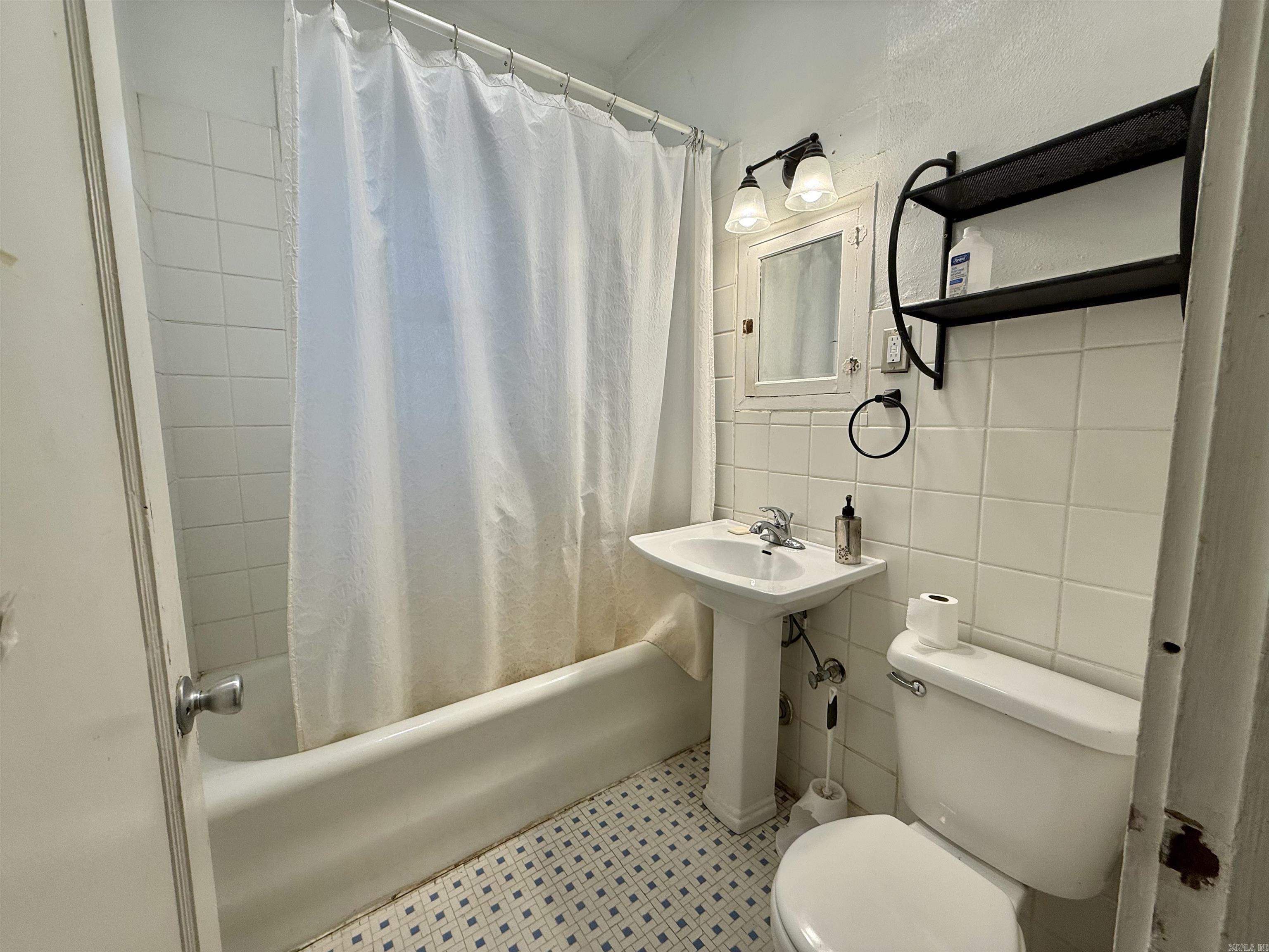 Hobson 2nd - Residential