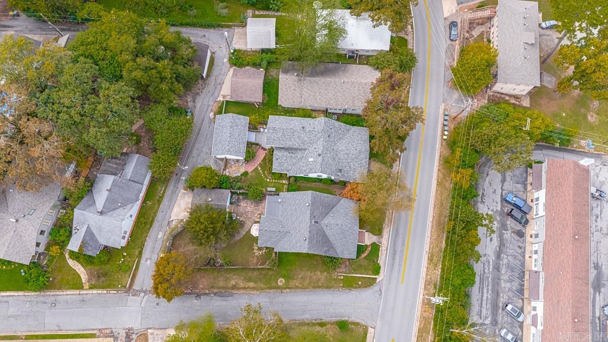 HILLCREST - Residential