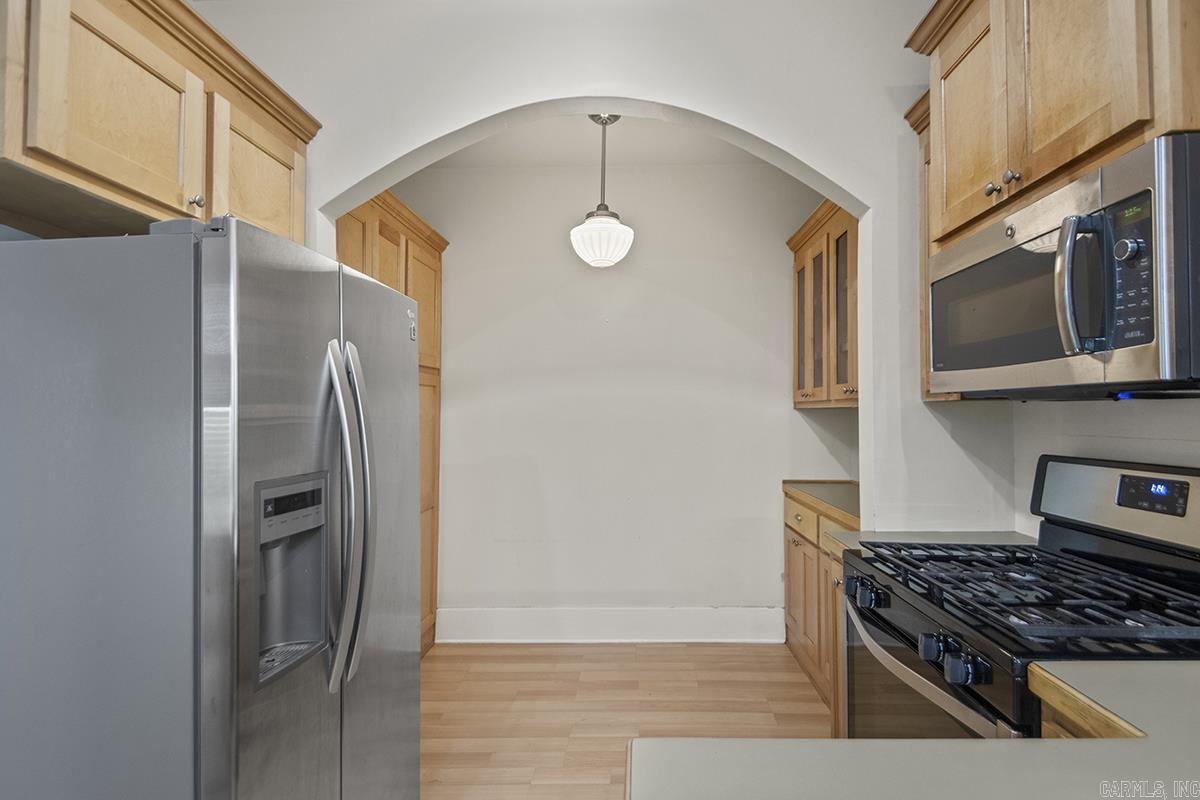 HILLCREST - Residential