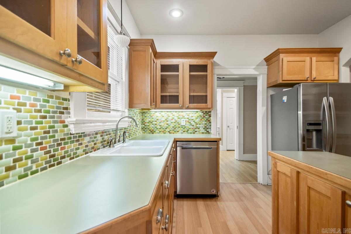 HILLCREST - Residential