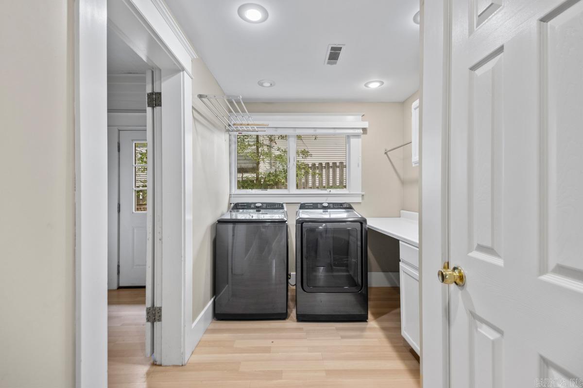 HILLCREST - Residential