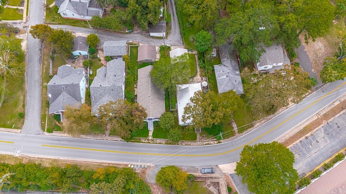 HILLCREST - Residential