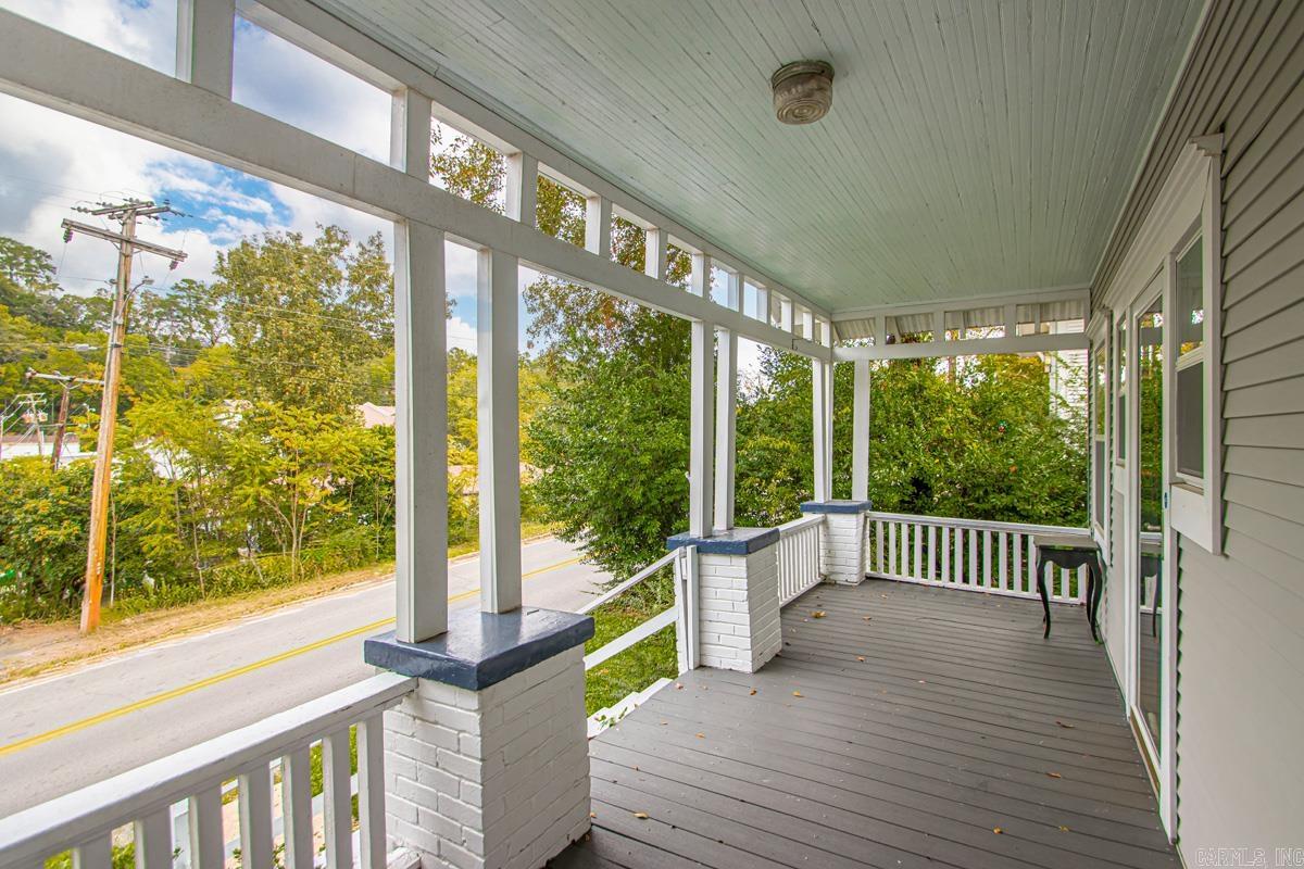 HILLCREST - Residential