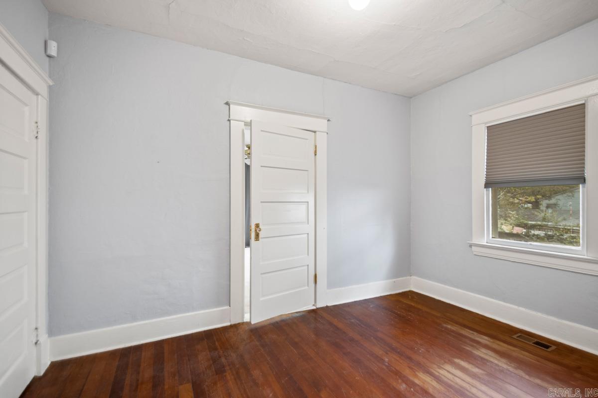 HILLCREST - Residential