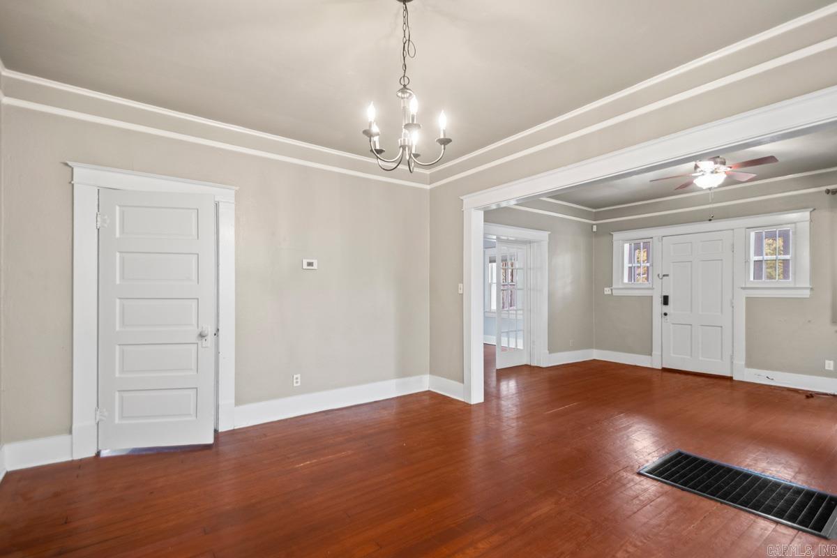 HILLCREST - Residential