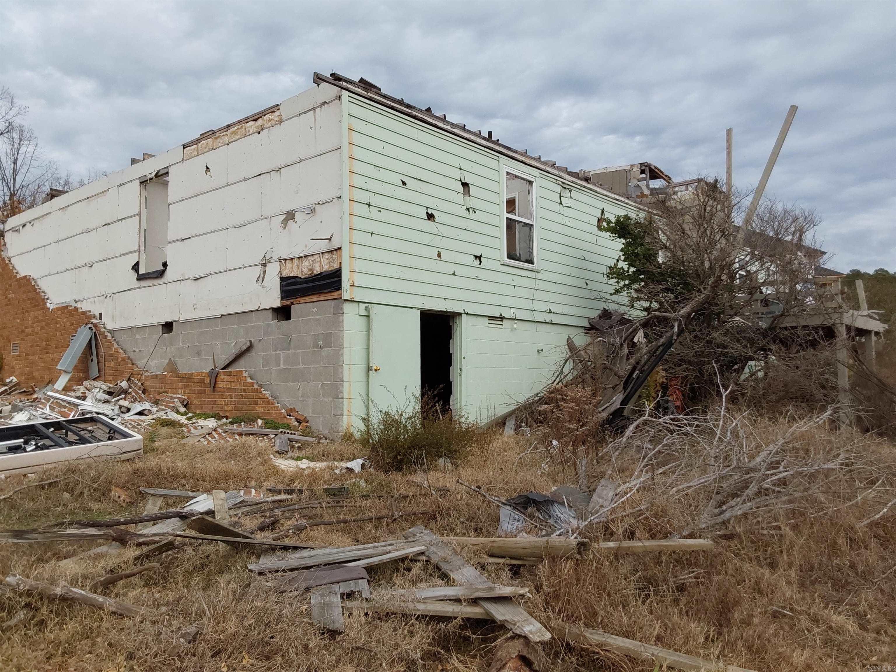 LUDINGTON HGTS - Residential
