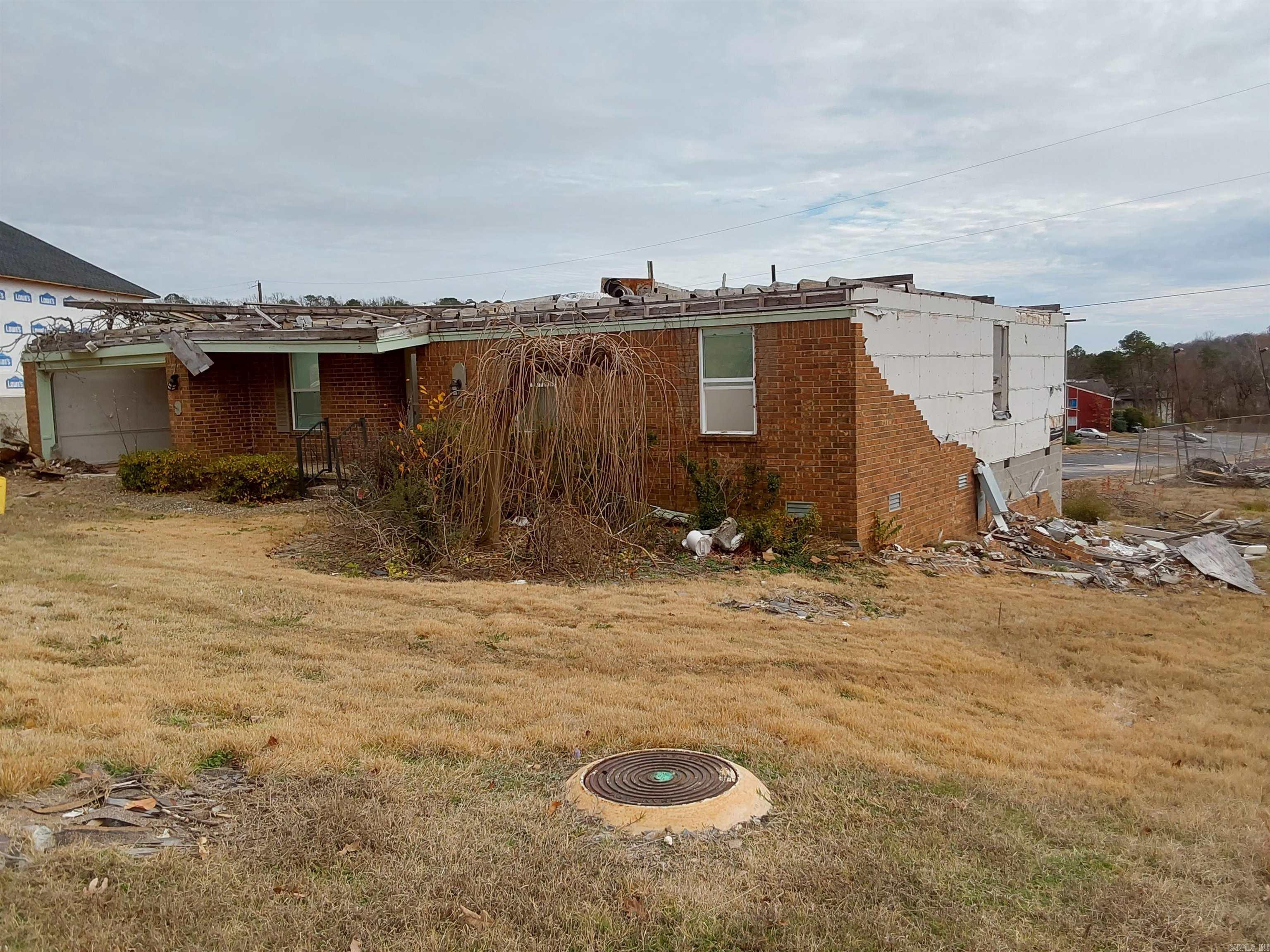 LUDINGTON HGTS - Residential