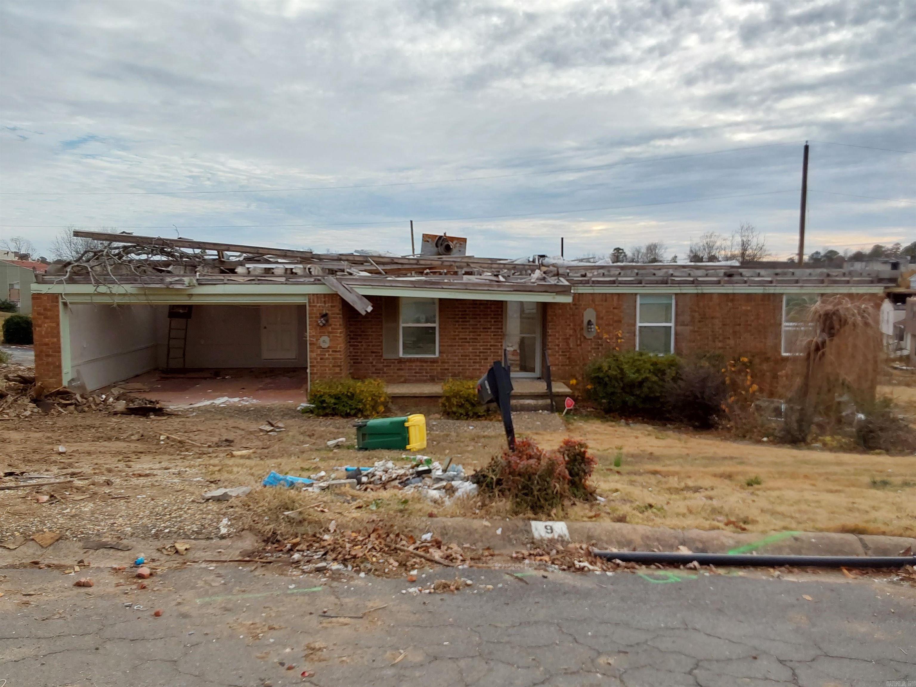 LUDINGTON HGTS - Residential