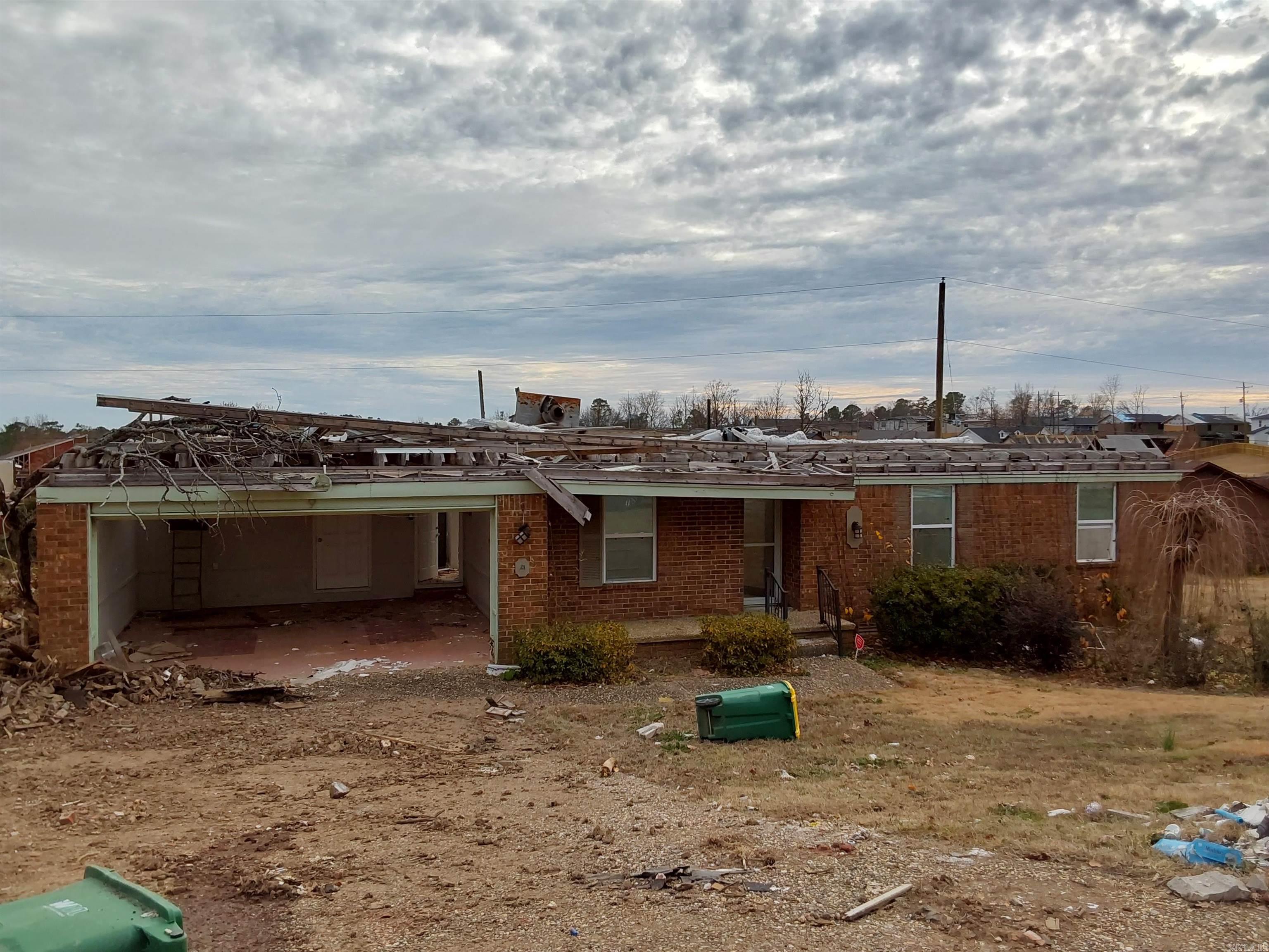 LUDINGTON HGTS - Residential