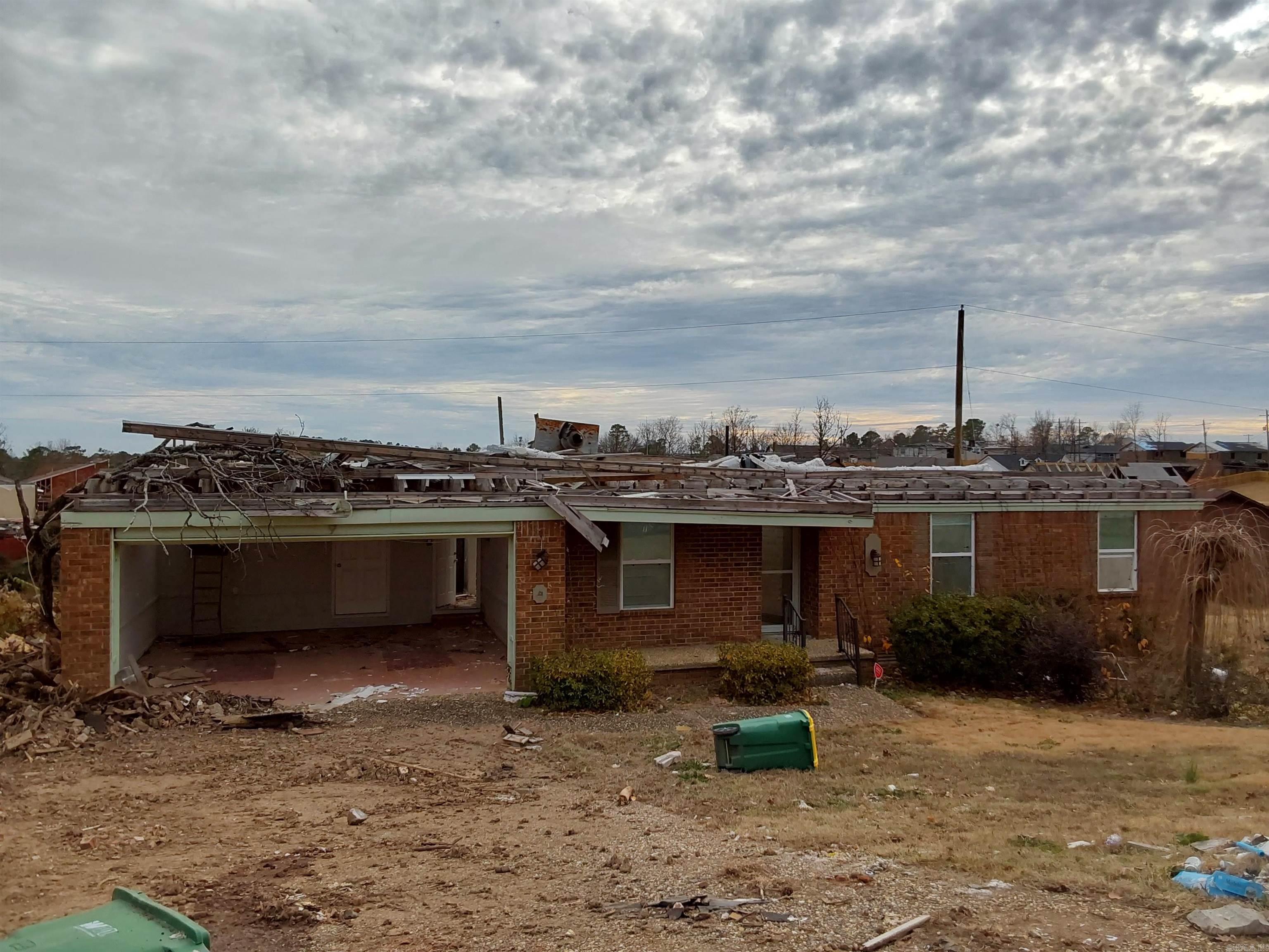 LUDINGTON HGTS - Residential