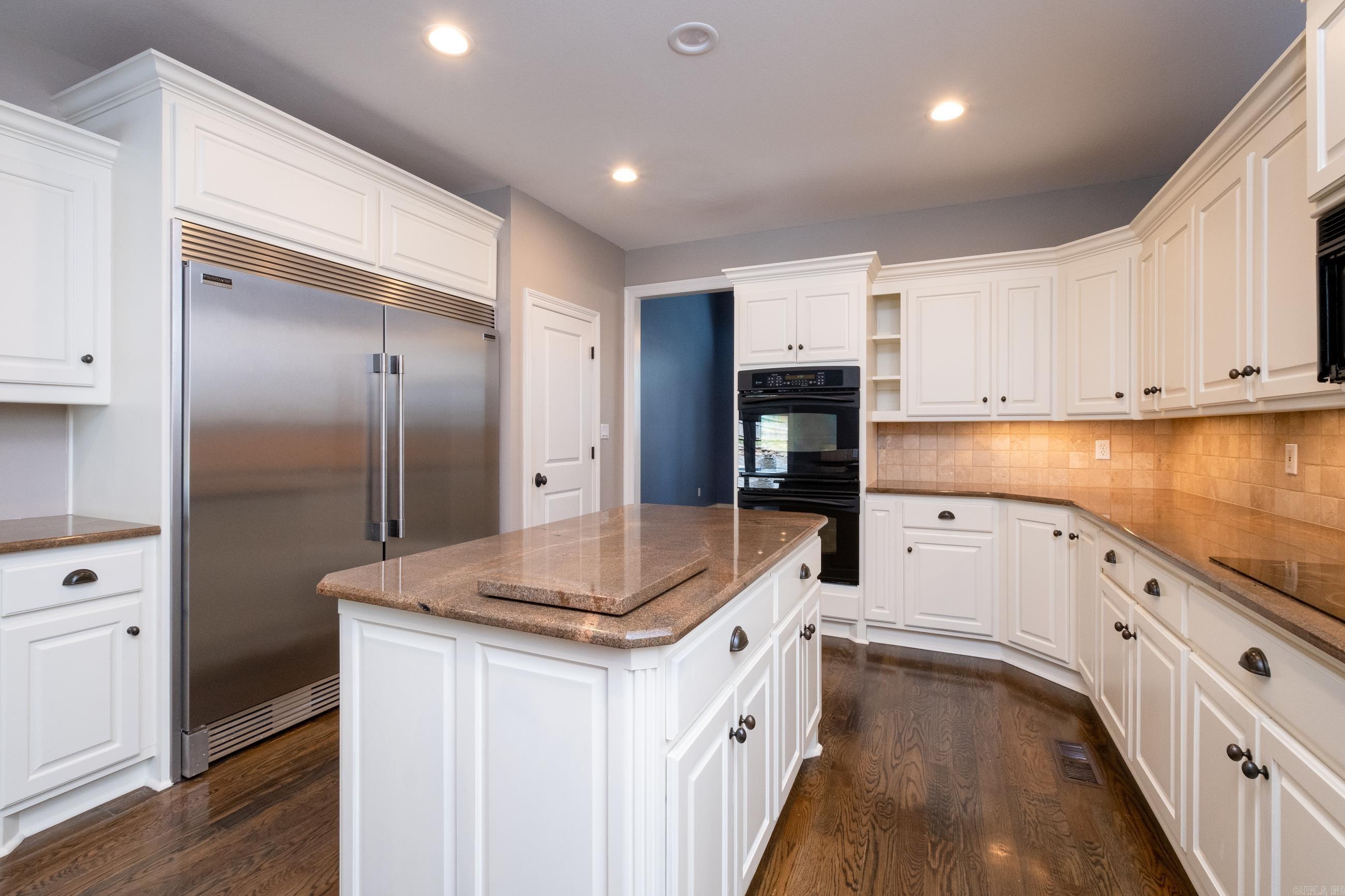 CHENAL VALLEY LAMARCHE PLACE NBH - Residential