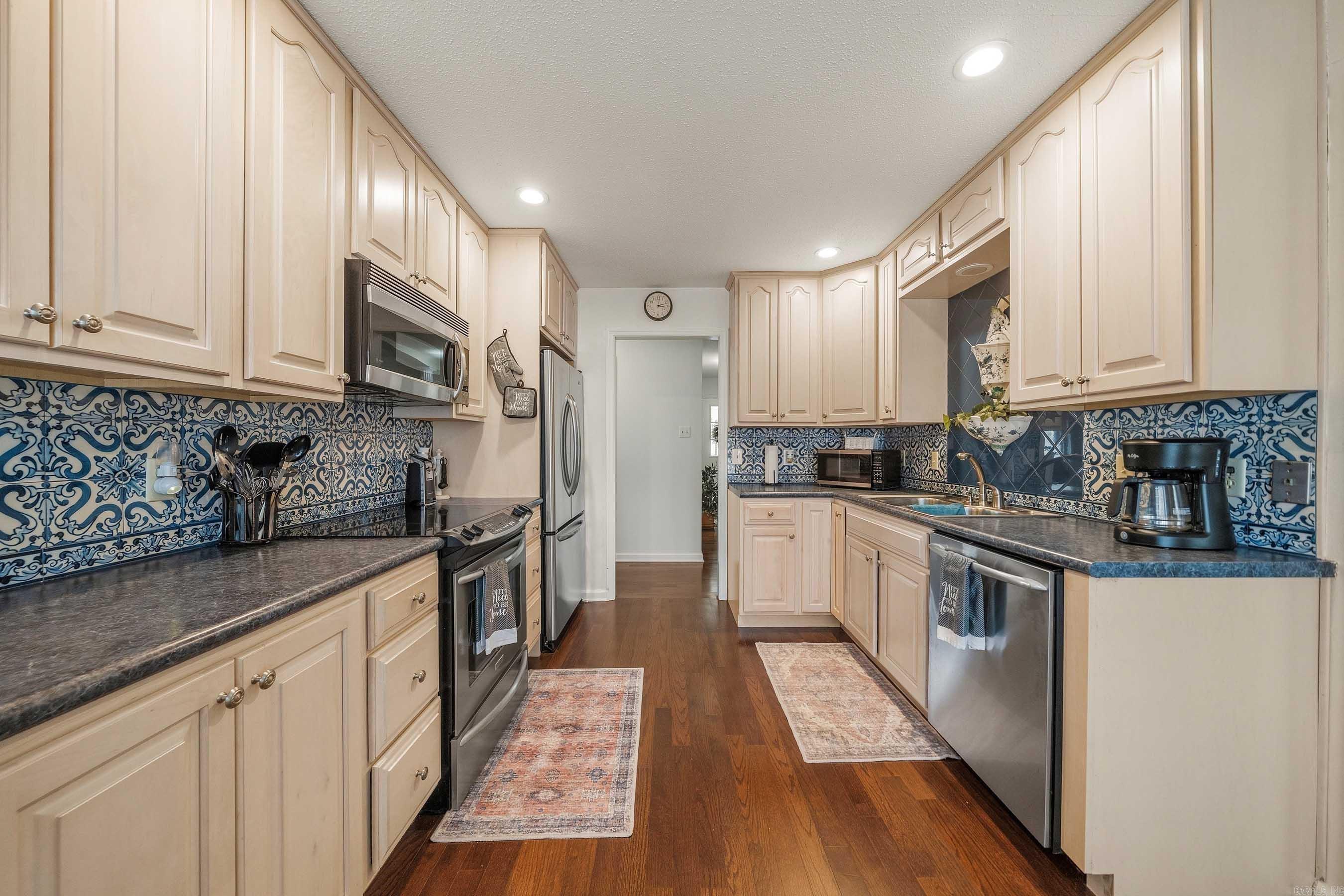 SANTA CRUZ - Residential