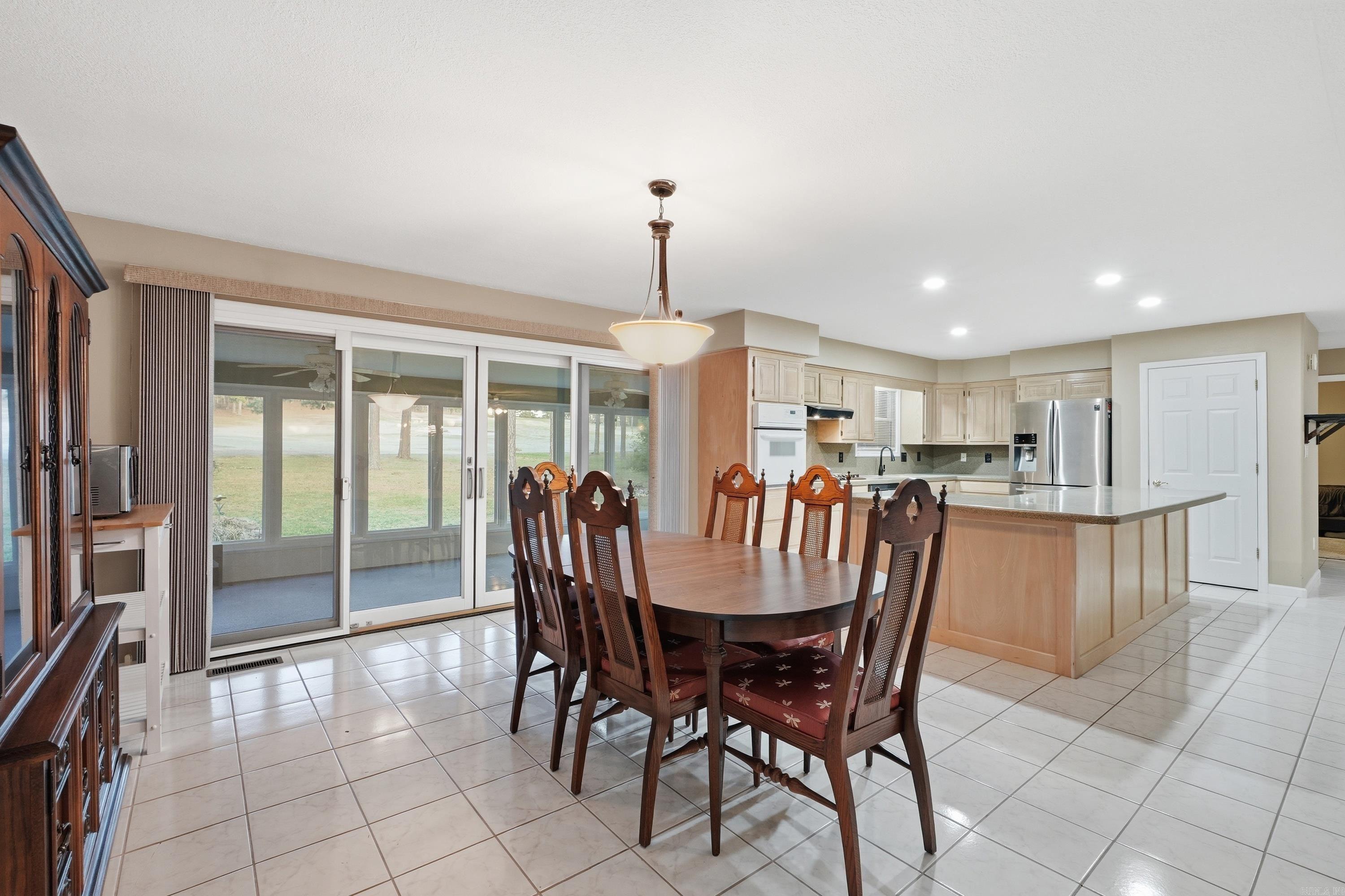 MOUNTAIN RANCH - Residential