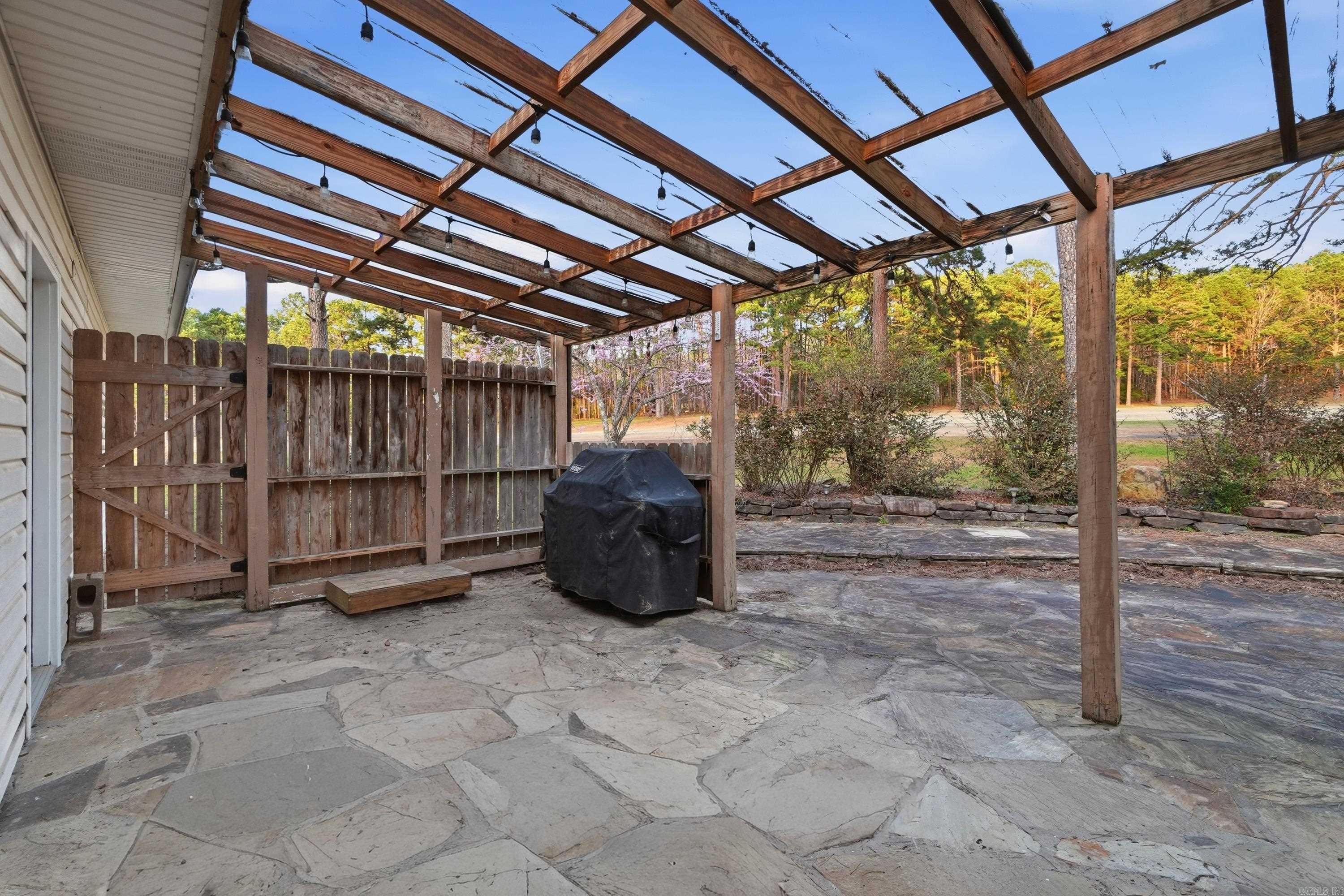 MOUNTAIN RANCH - Residential