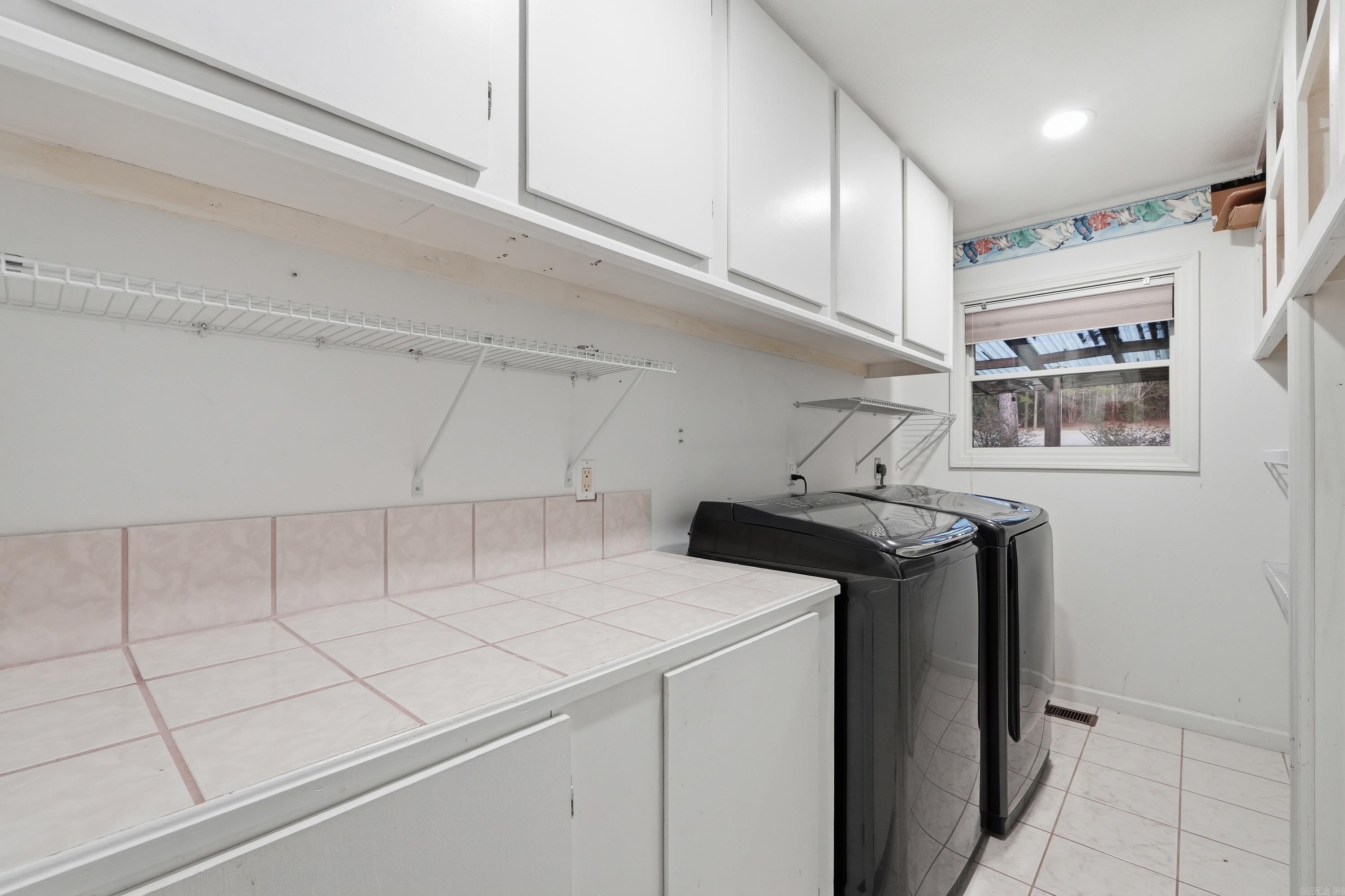 MOUNTAIN RANCH - Residential