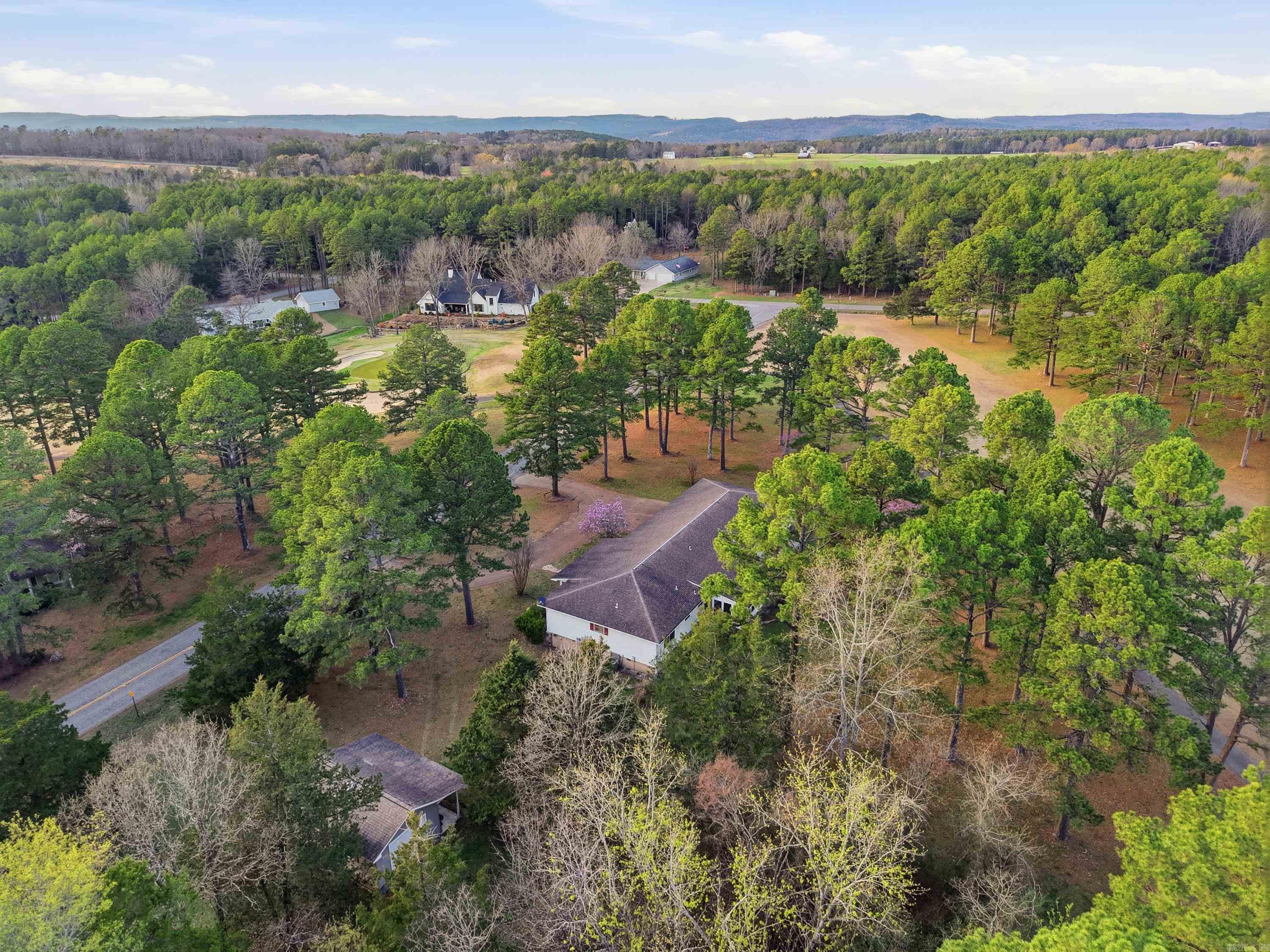MOUNTAIN RANCH - Residential