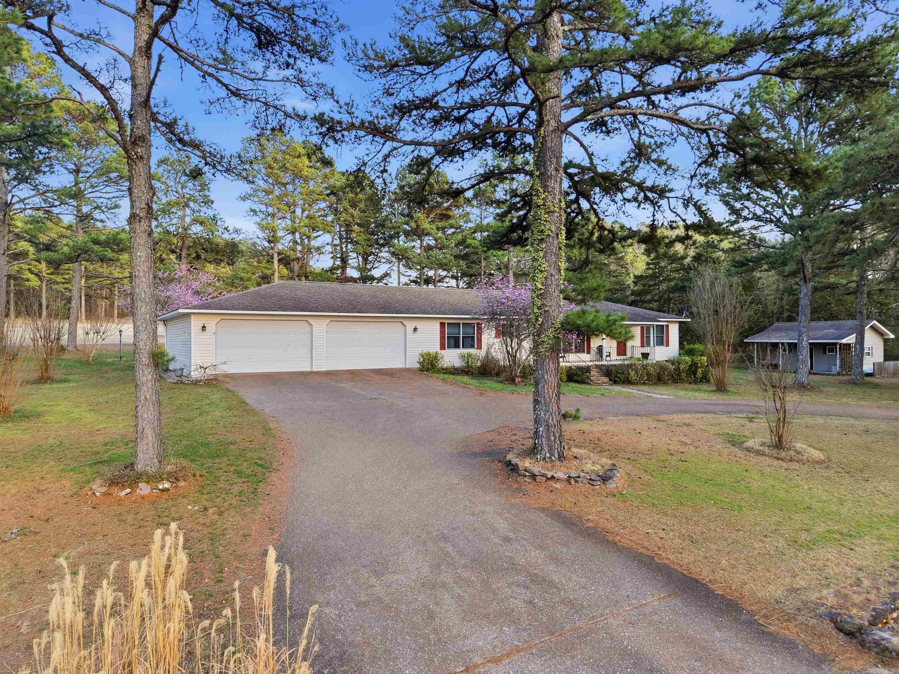 MOUNTAIN RANCH - Residential