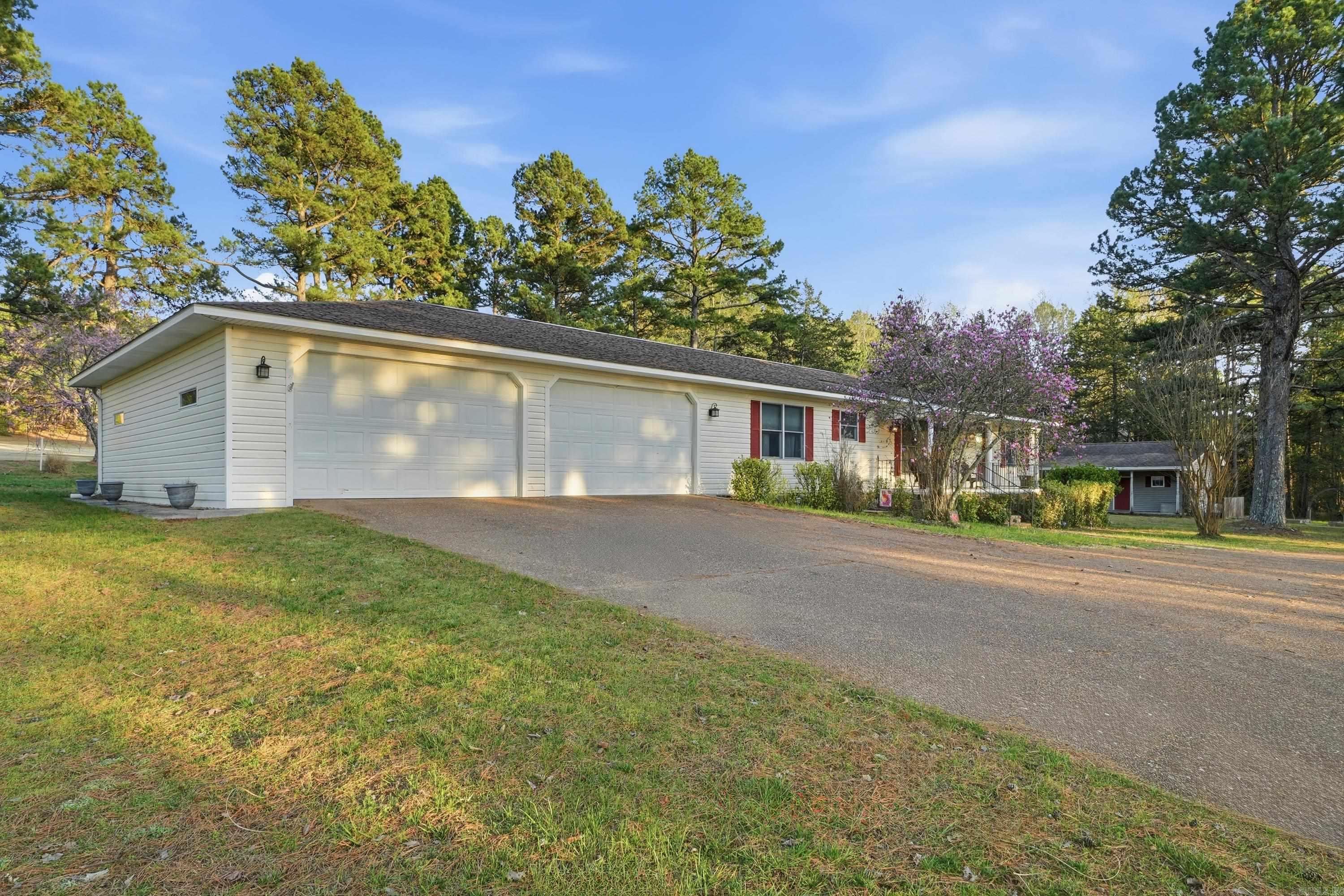 MOUNTAIN RANCH - Residential