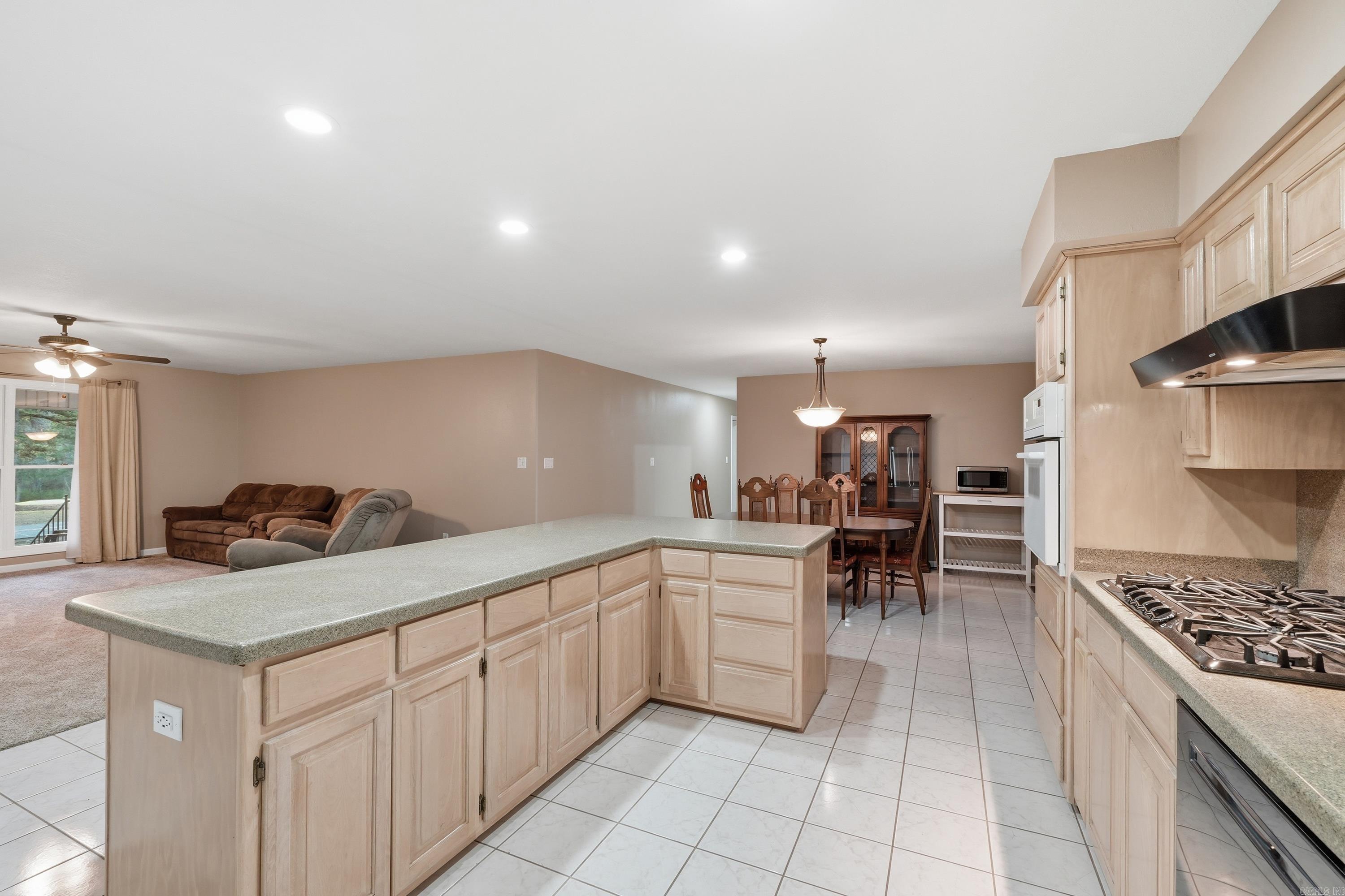 MOUNTAIN RANCH - Residential