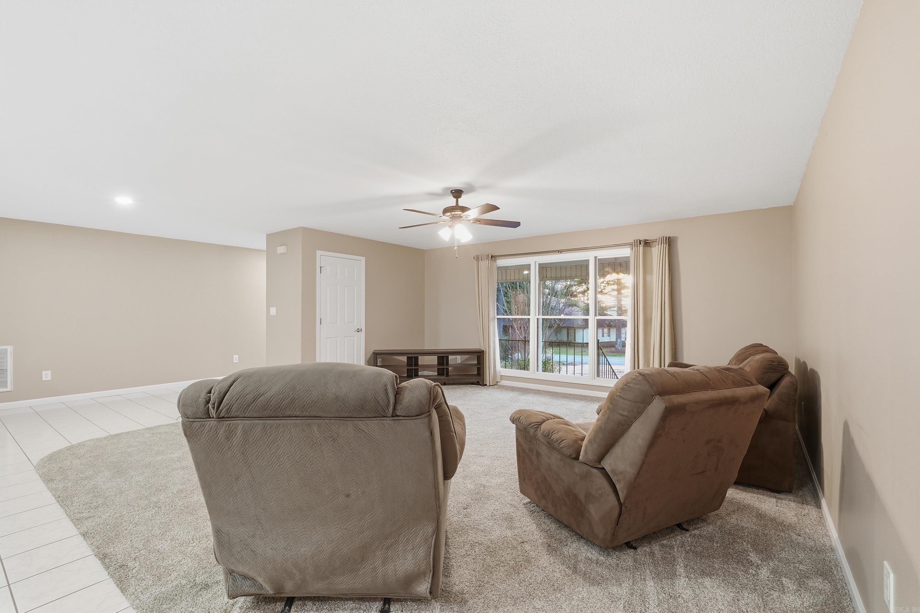 MOUNTAIN RANCH - Residential