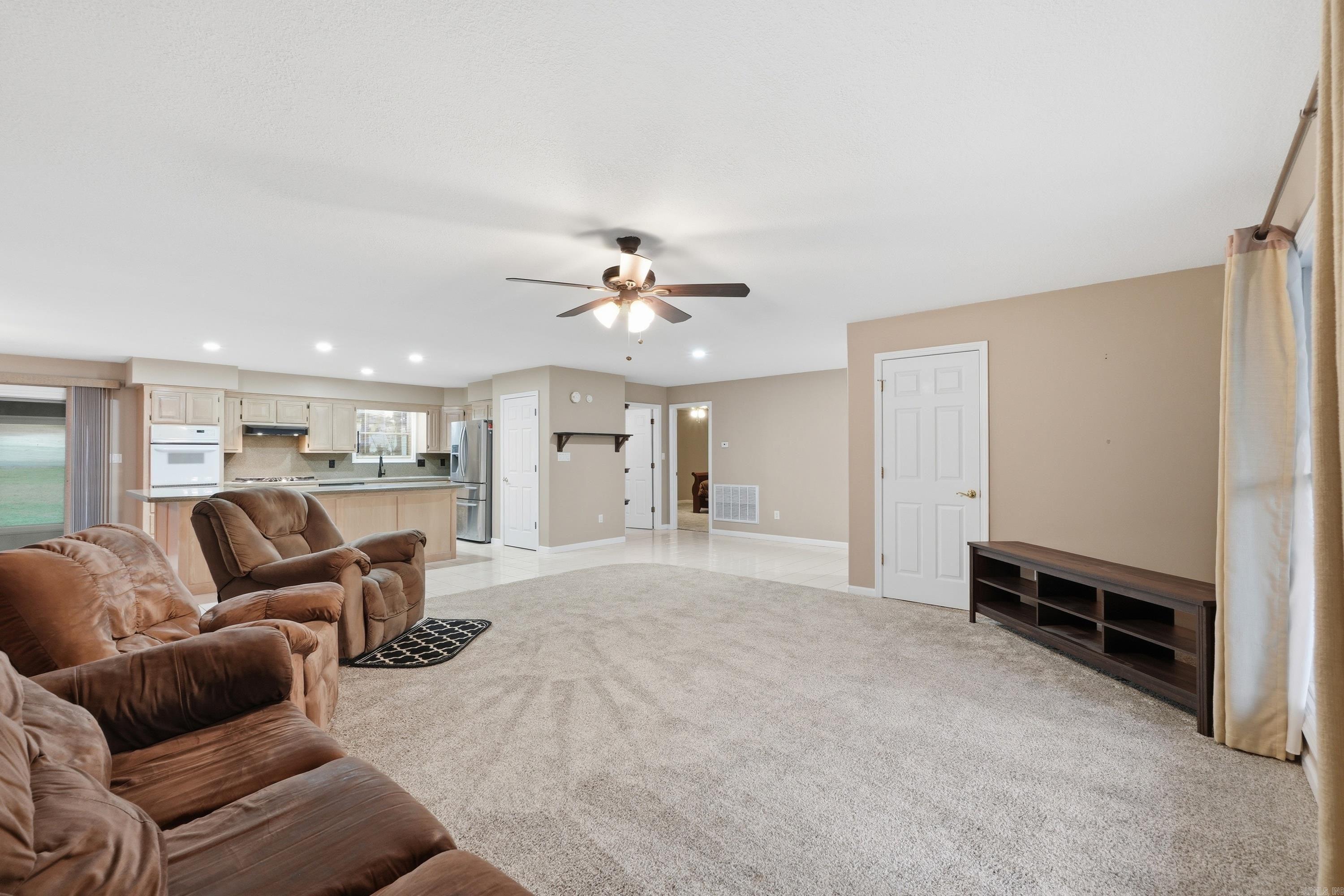 MOUNTAIN RANCH - Residential