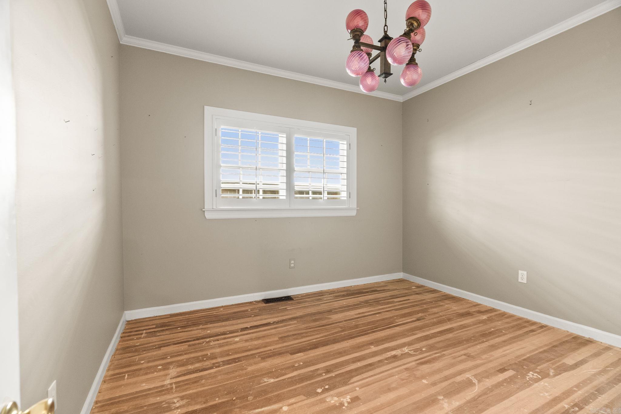 NEWTONS - Residential