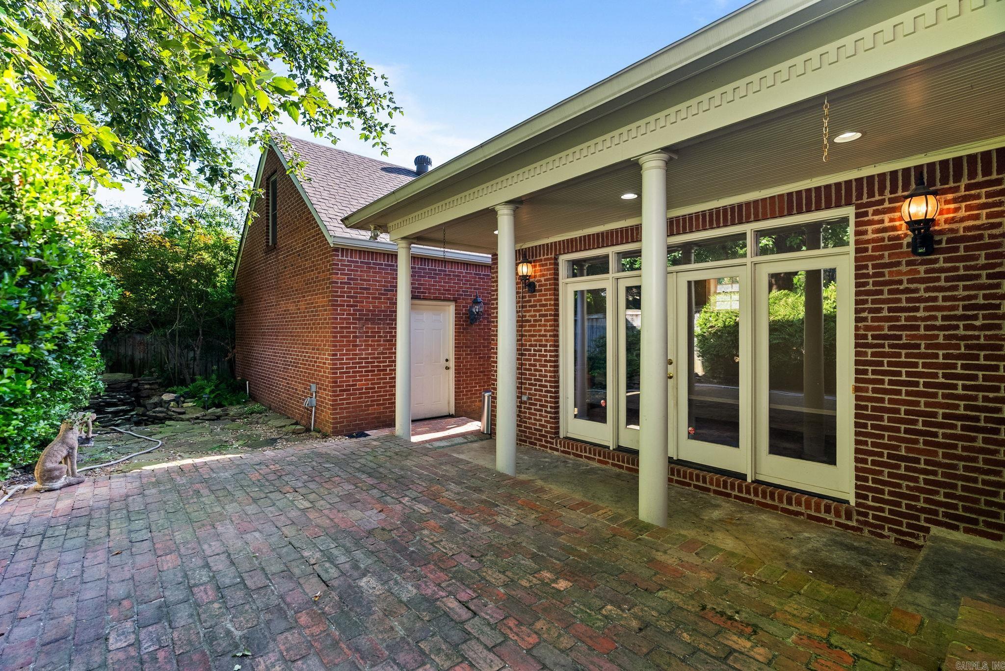 NEWTONS - Residential