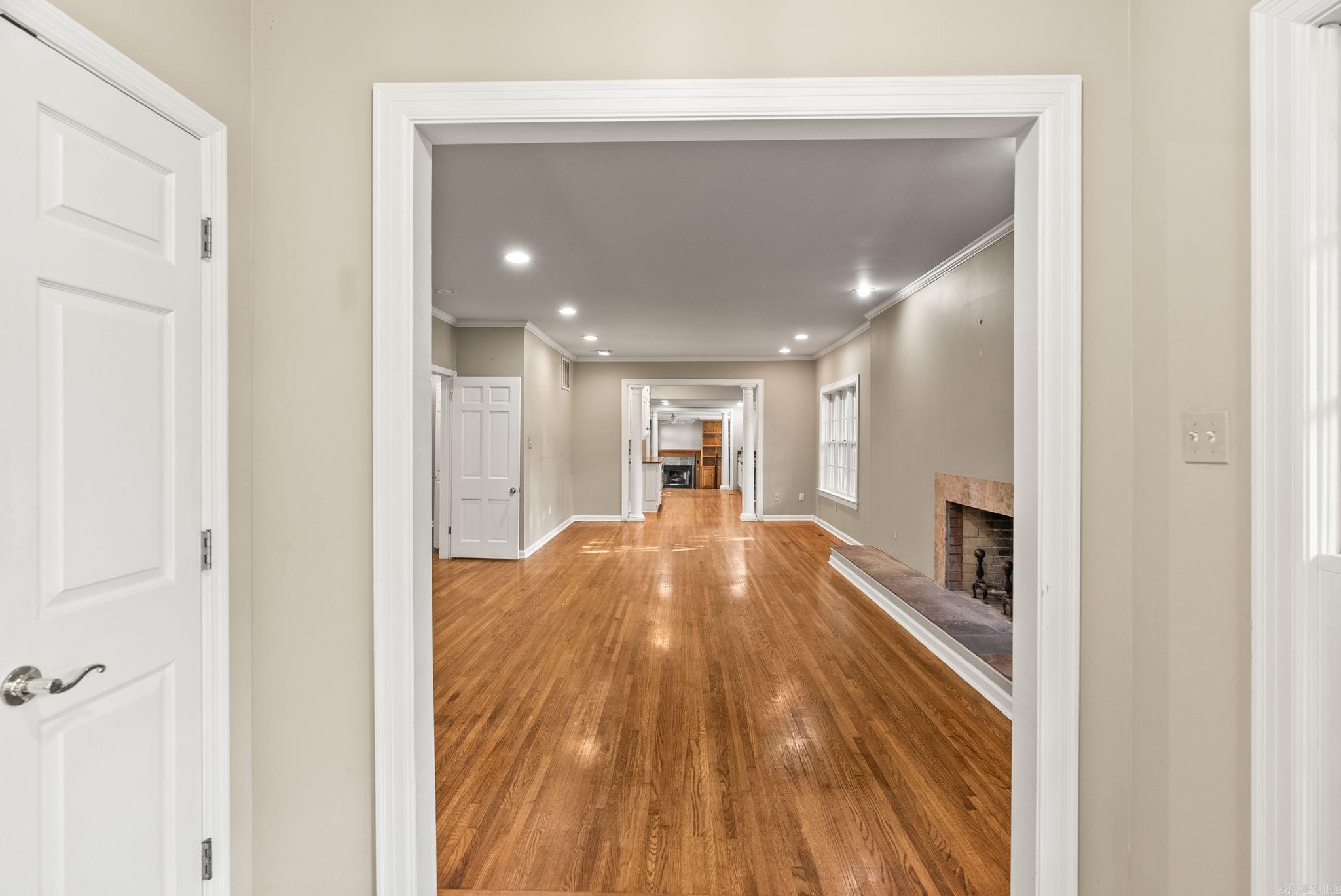 NEWTONS - Residential