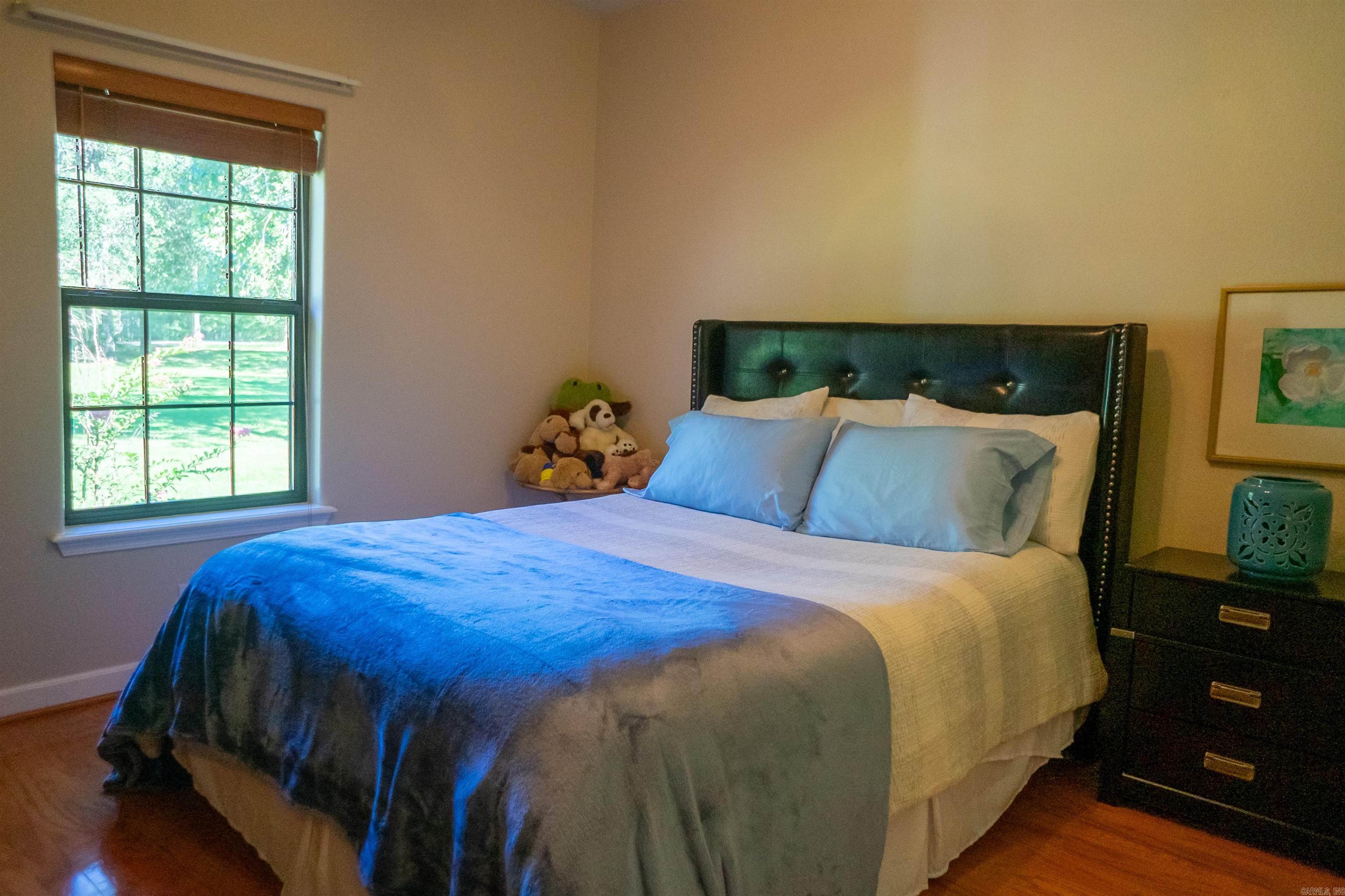 COUNTRY CLUB ESTATES - Residential