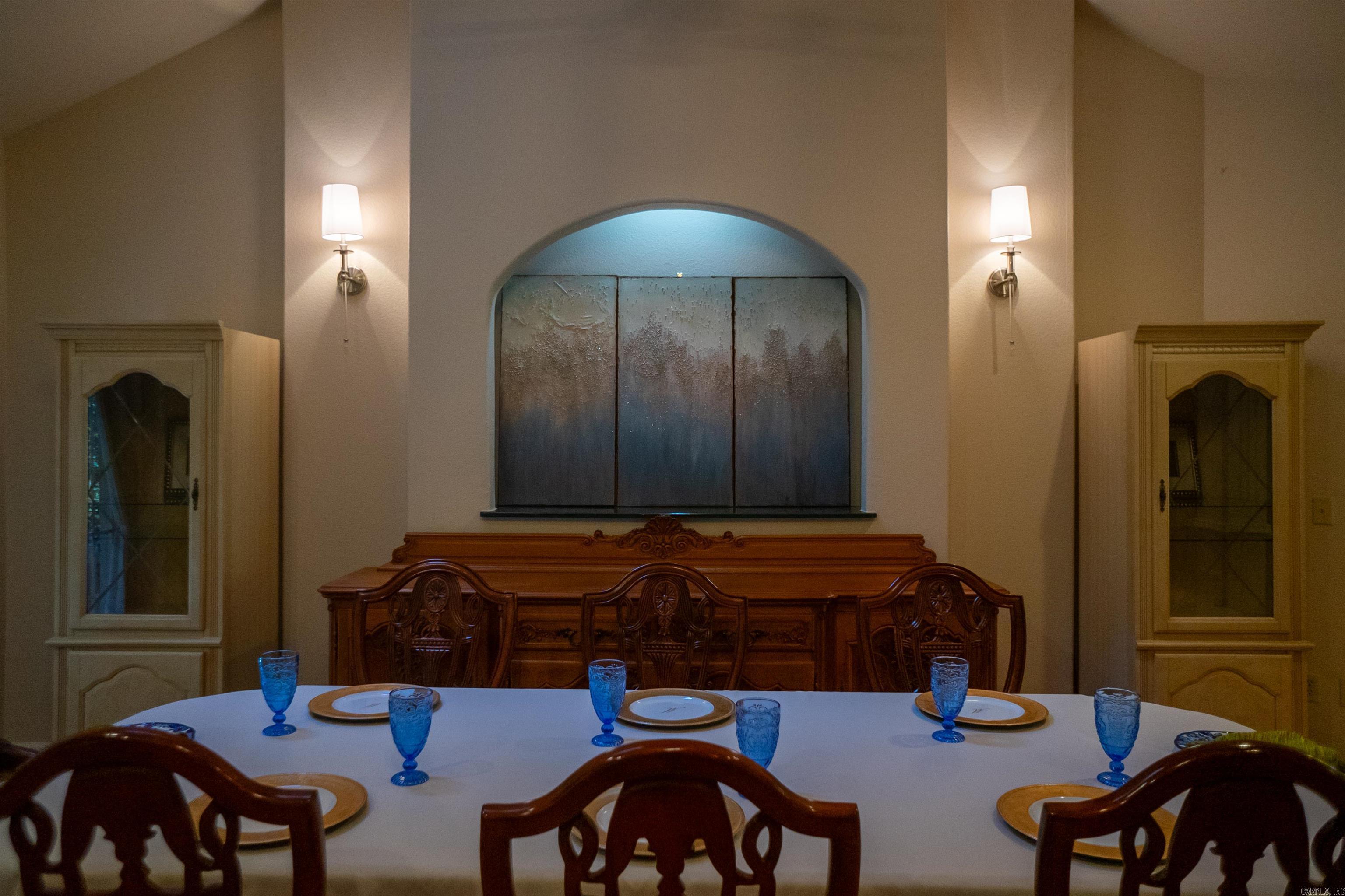 COUNTRY CLUB ESTATES - Residential