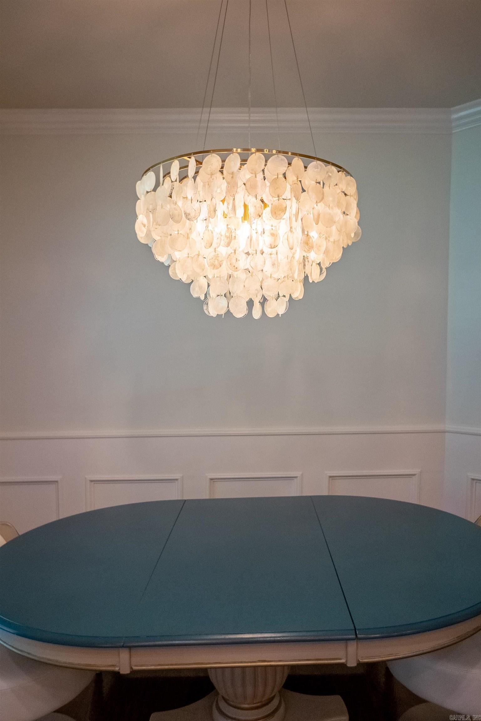 COUNTRY CLUB ESTATES - Residential