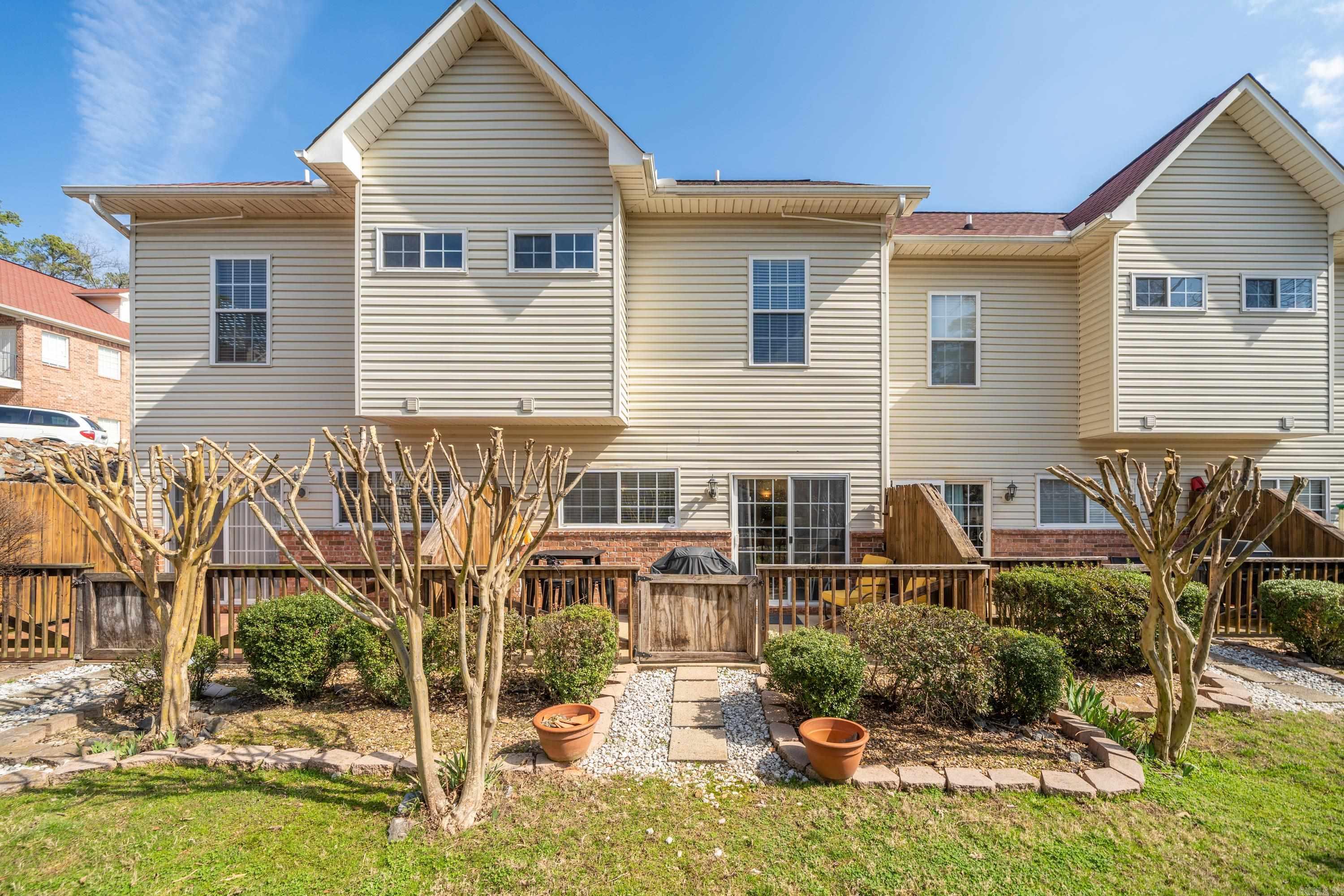 Moonlight Cove Vill - Residential