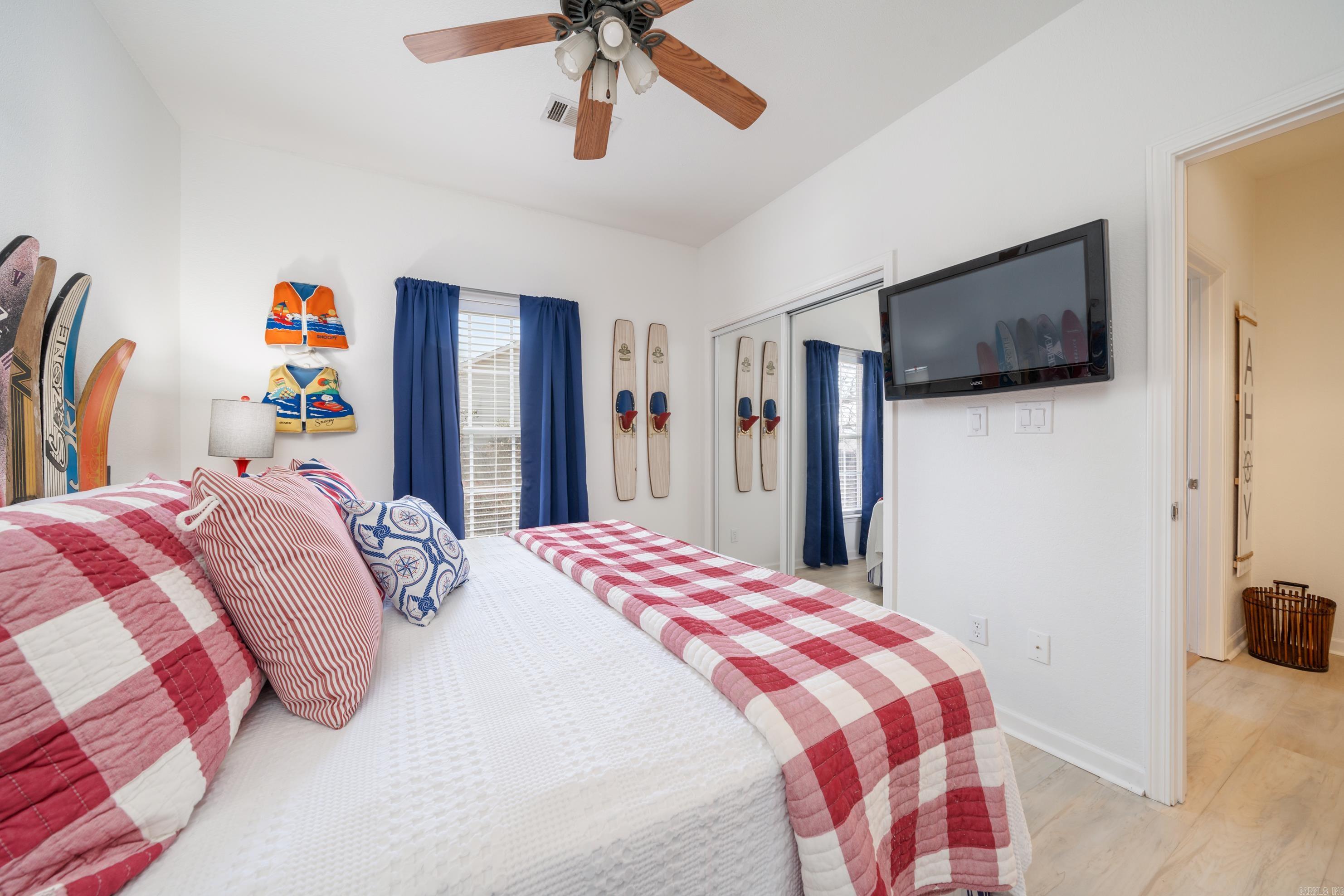 Moonlight Cove Vill - Residential