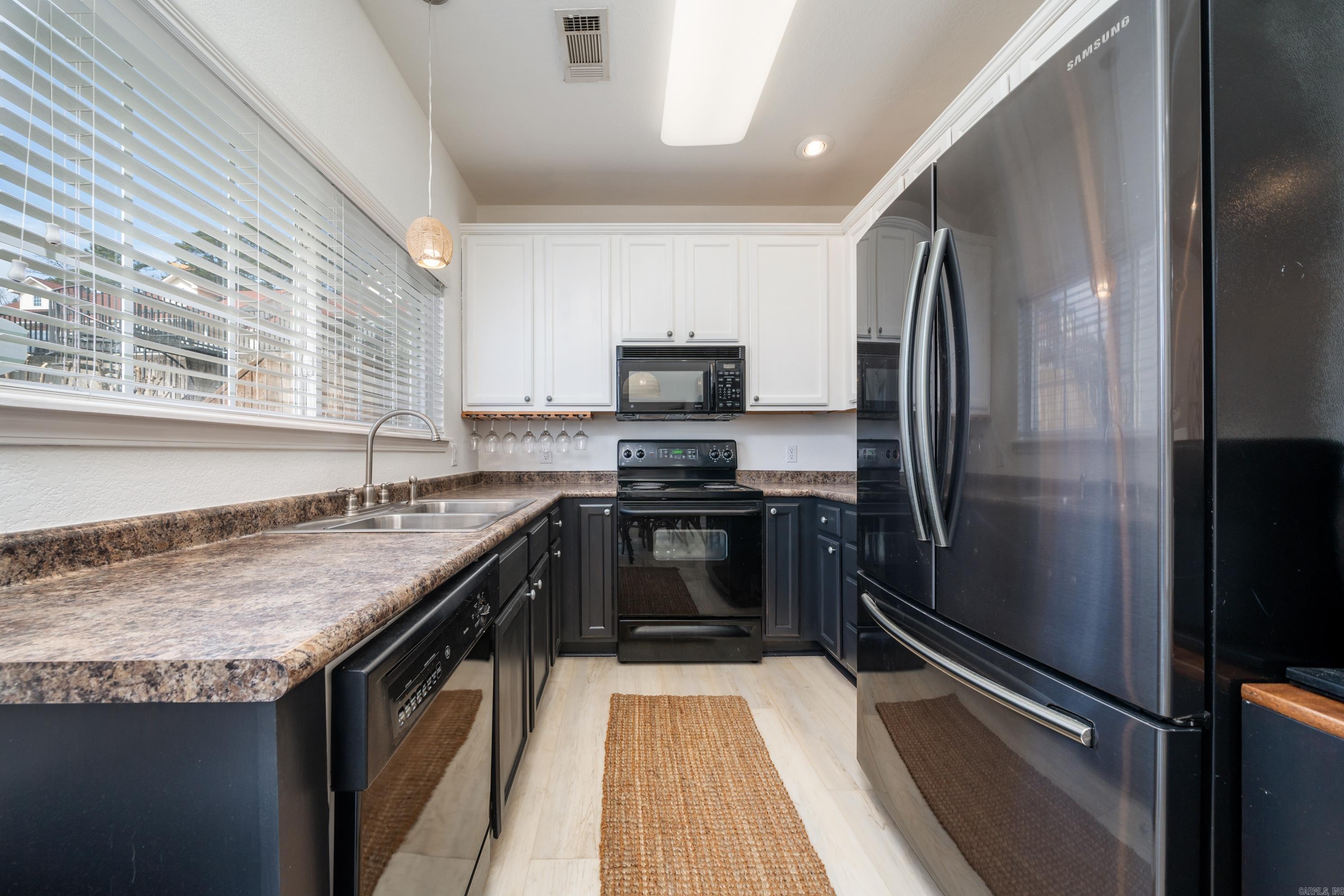 Moonlight Cove Vill - Residential