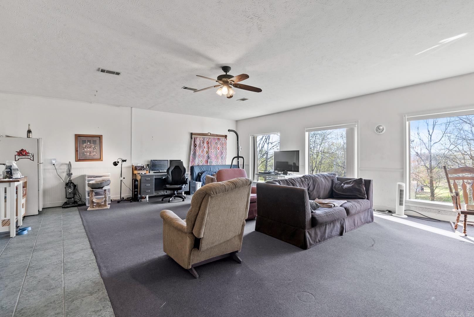 EAGLES NEST - Residential