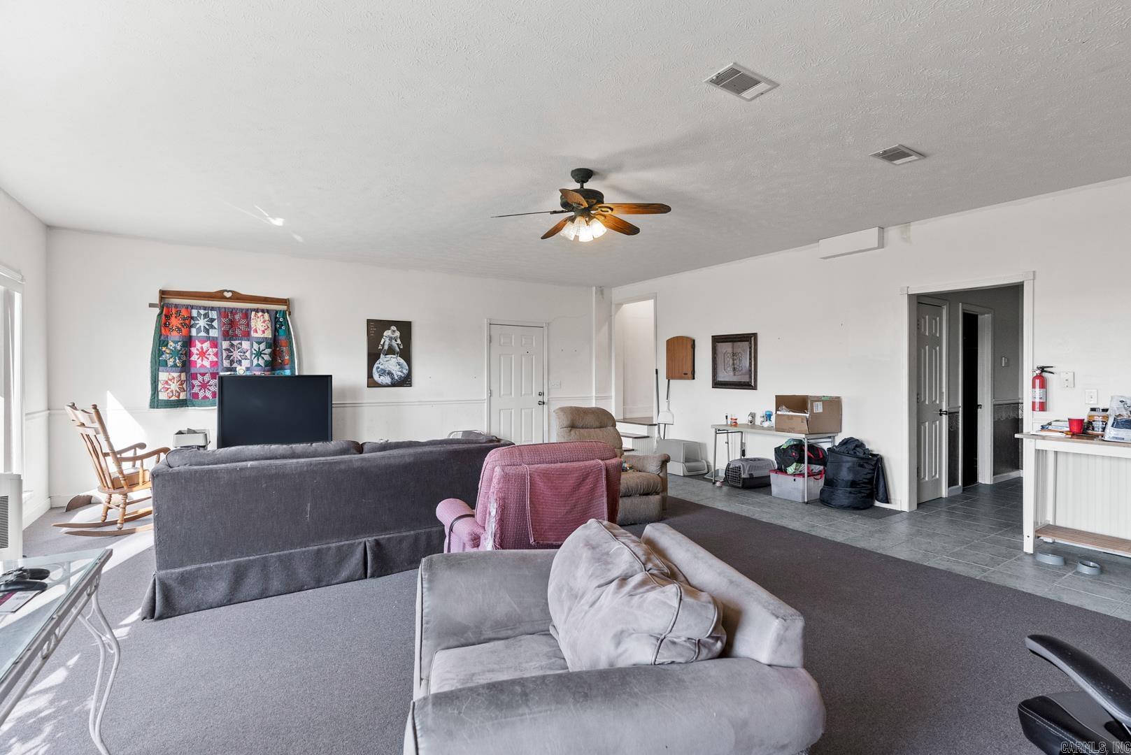 EAGLES NEST - Residential