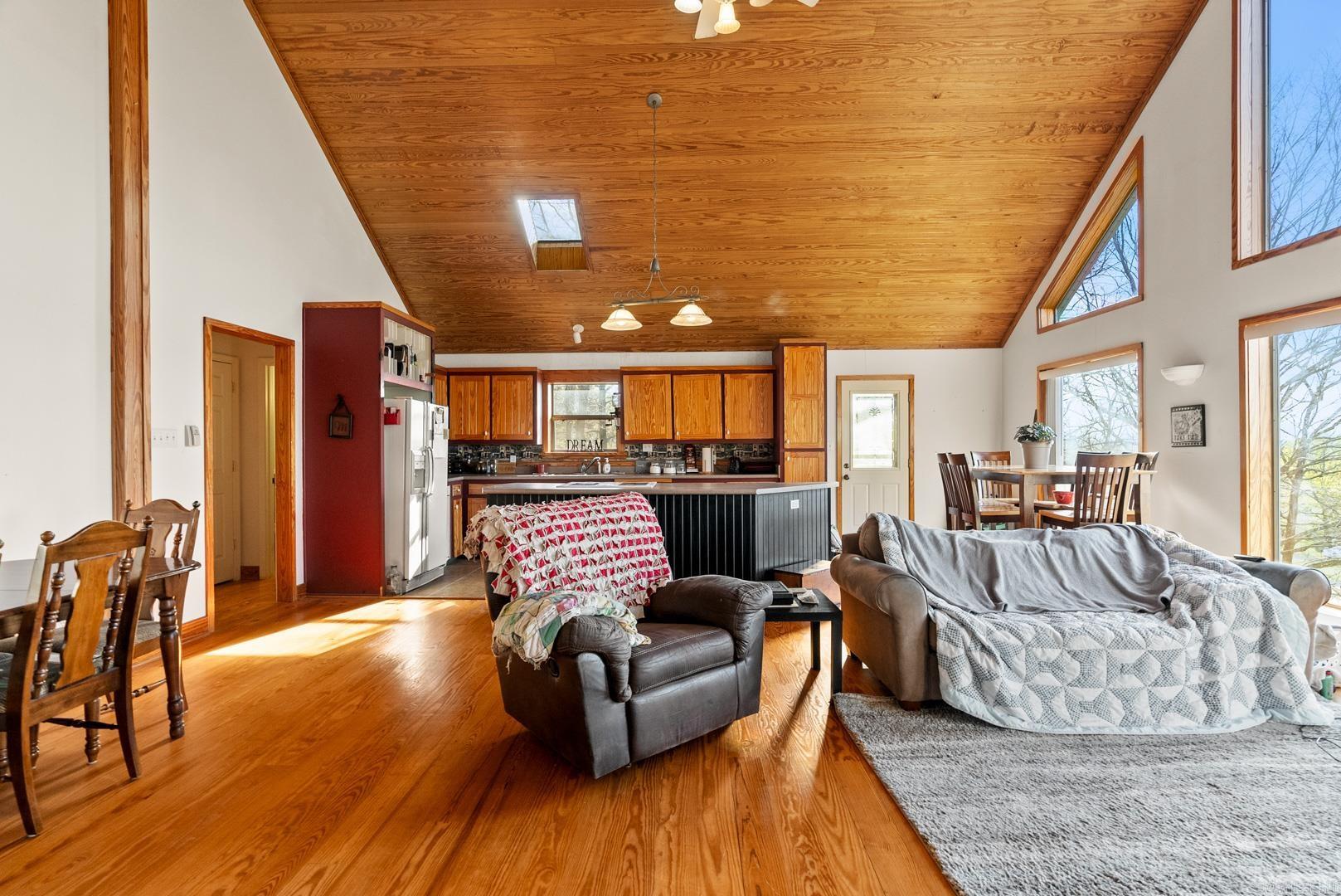 EAGLES NEST - Residential