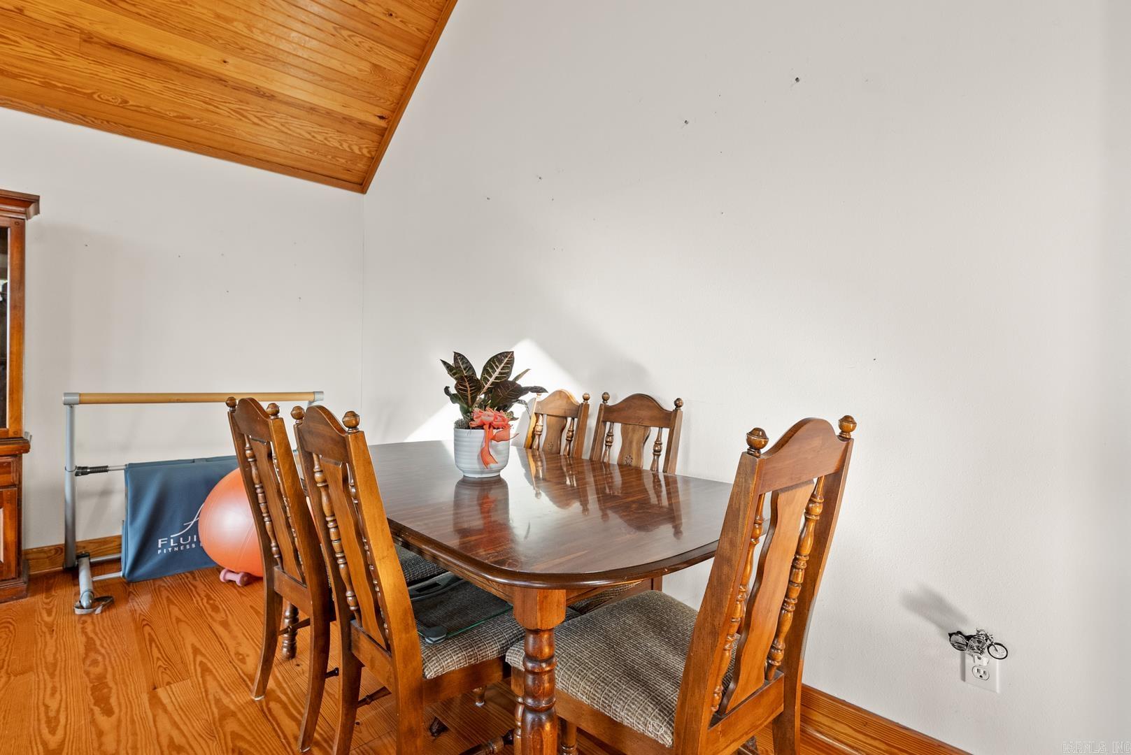 EAGLES NEST - Residential