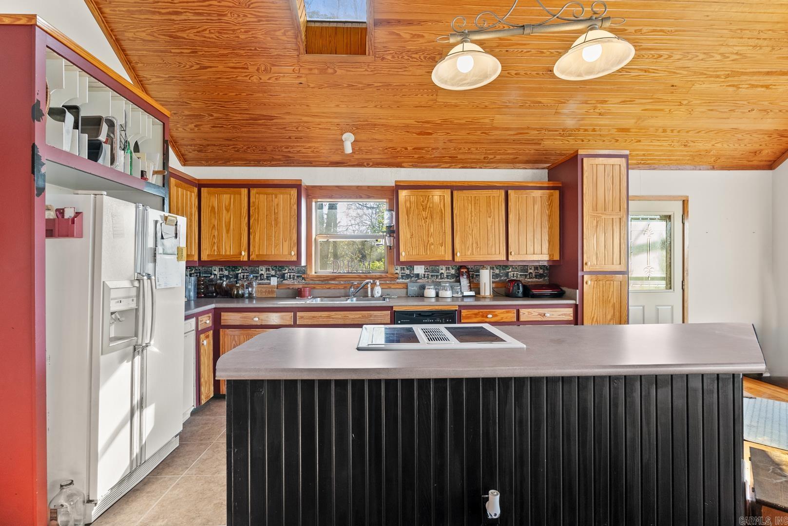 EAGLES NEST - Residential