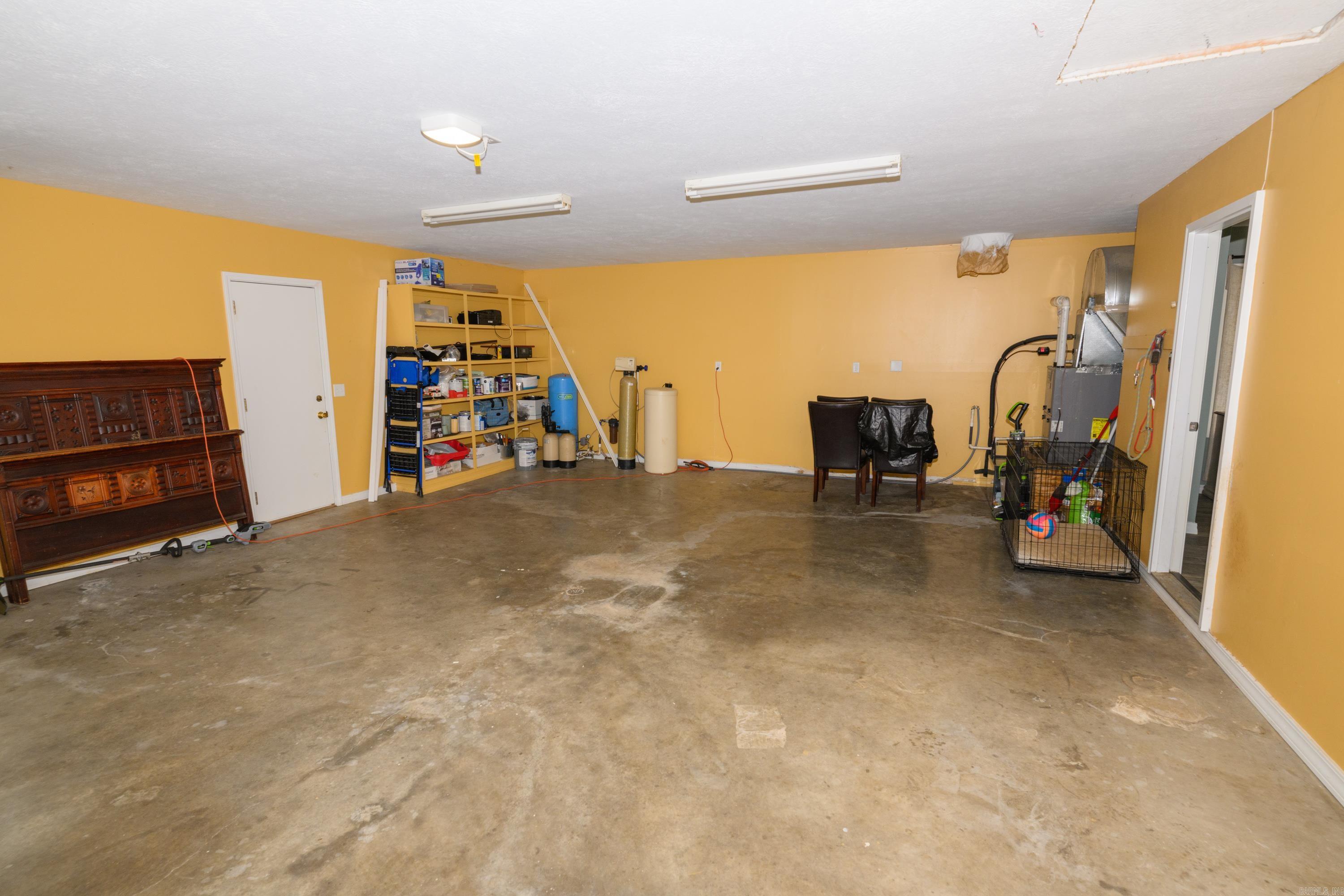 SPRING VALLEY ACRES - Residential