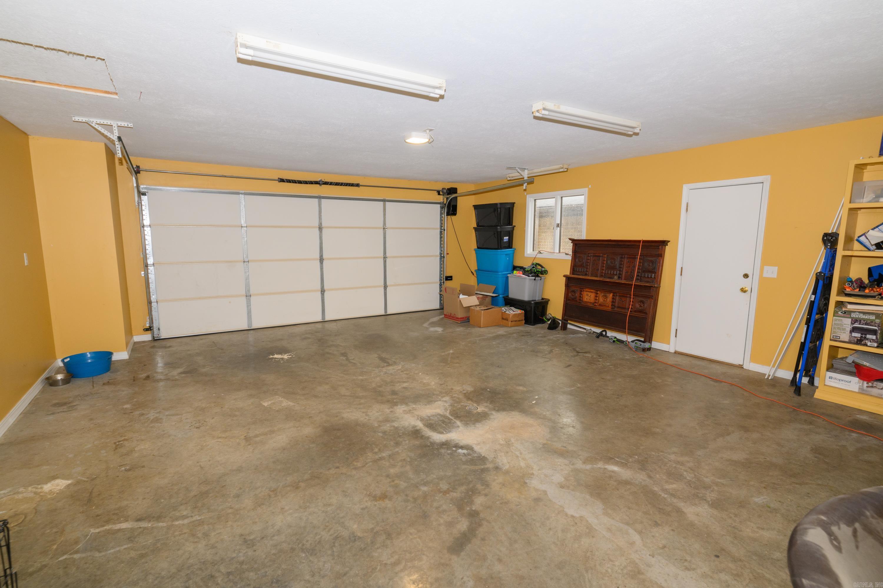 SPRING VALLEY ACRES - Residential