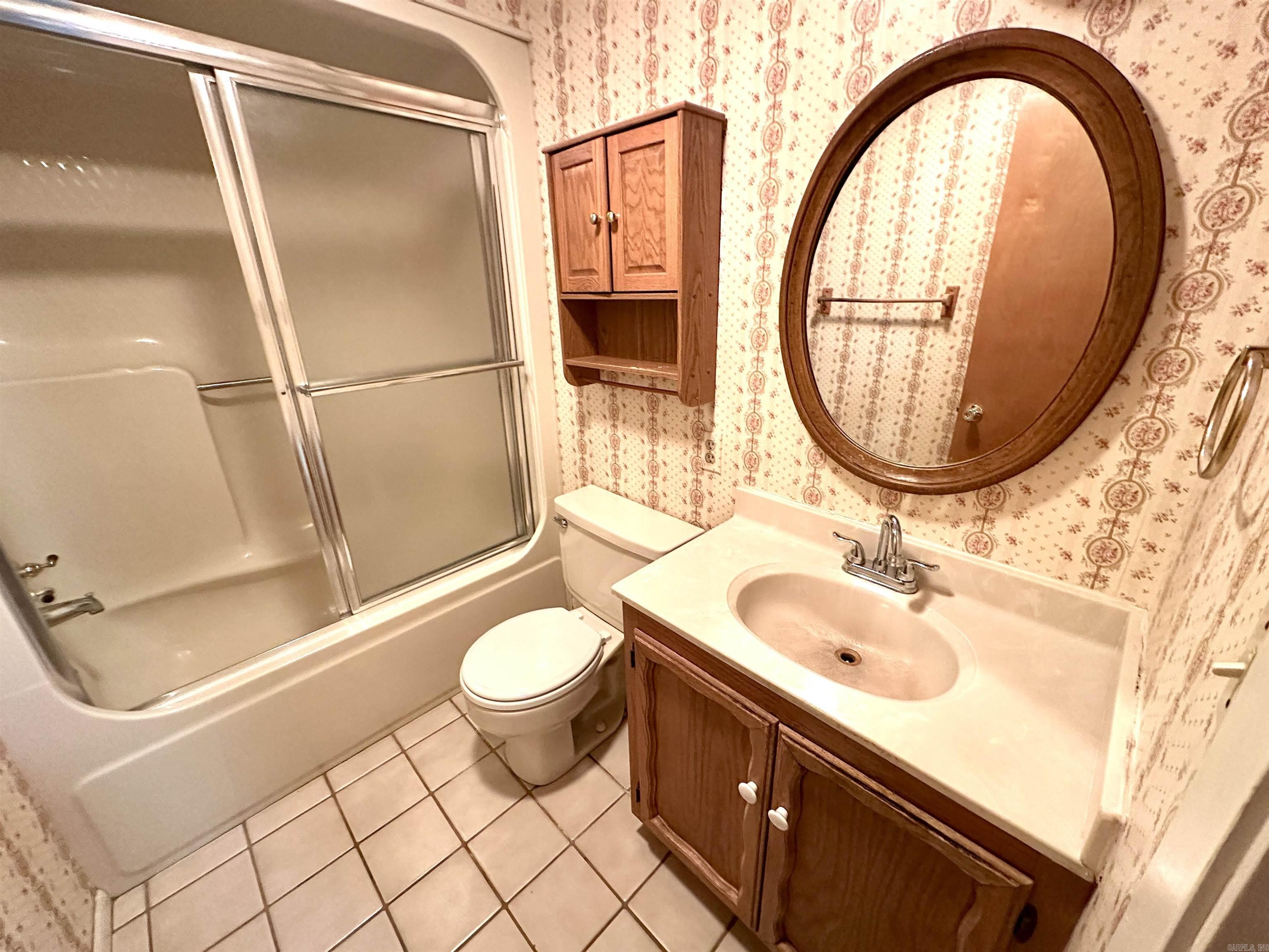 ROYAL OAKS - Residential
