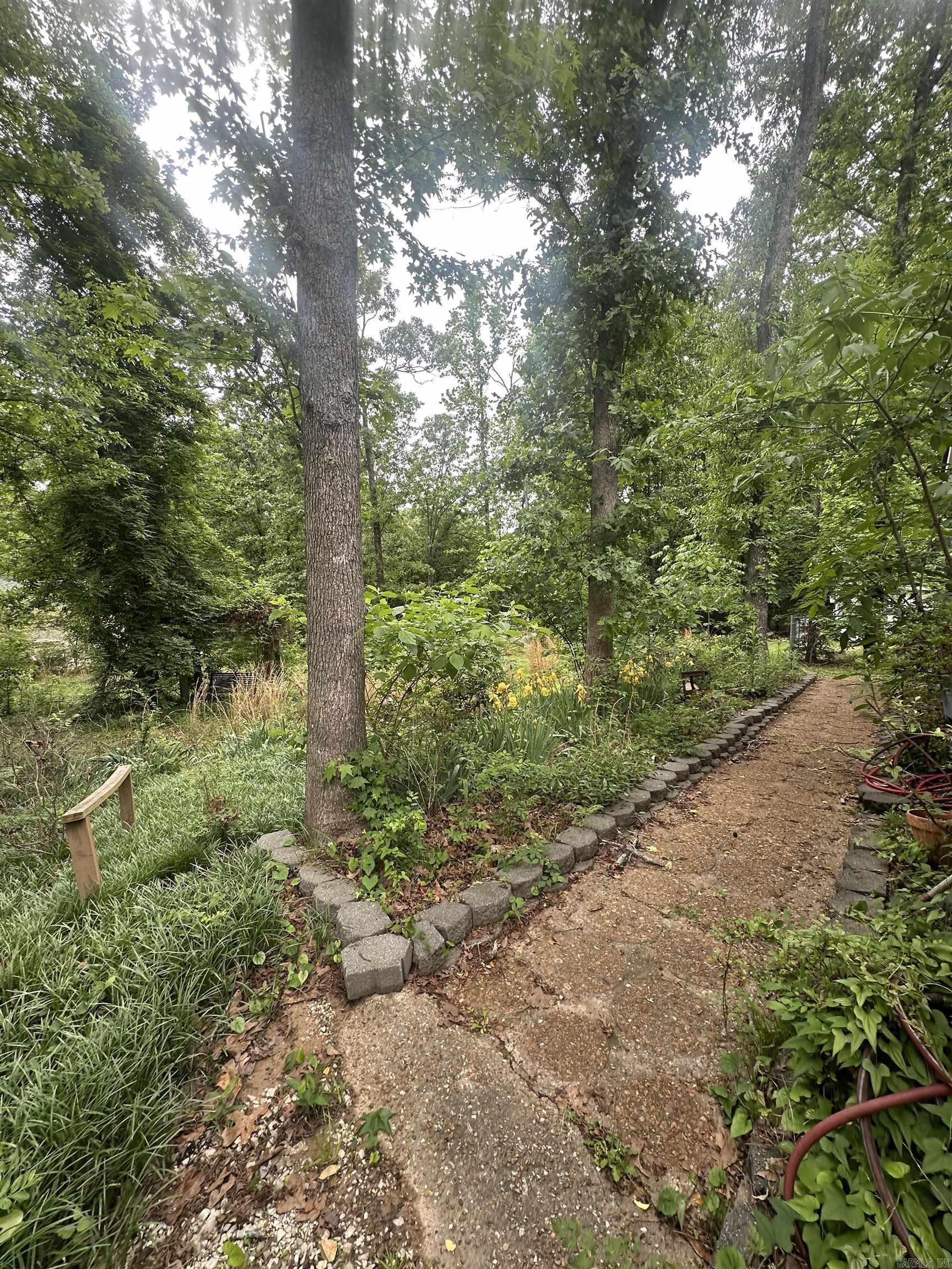 ROYAL OAKS - Residential