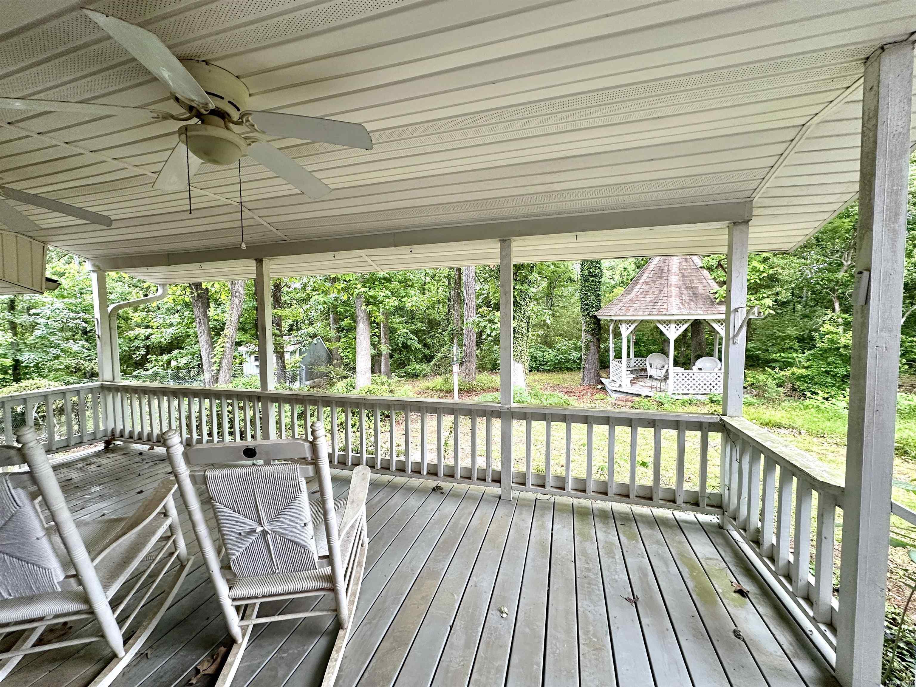 ROYAL OAKS - Residential